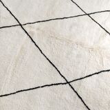 Moroccan Berber carpet Beni Ouarain unbleached with black diamonds 293x212cm