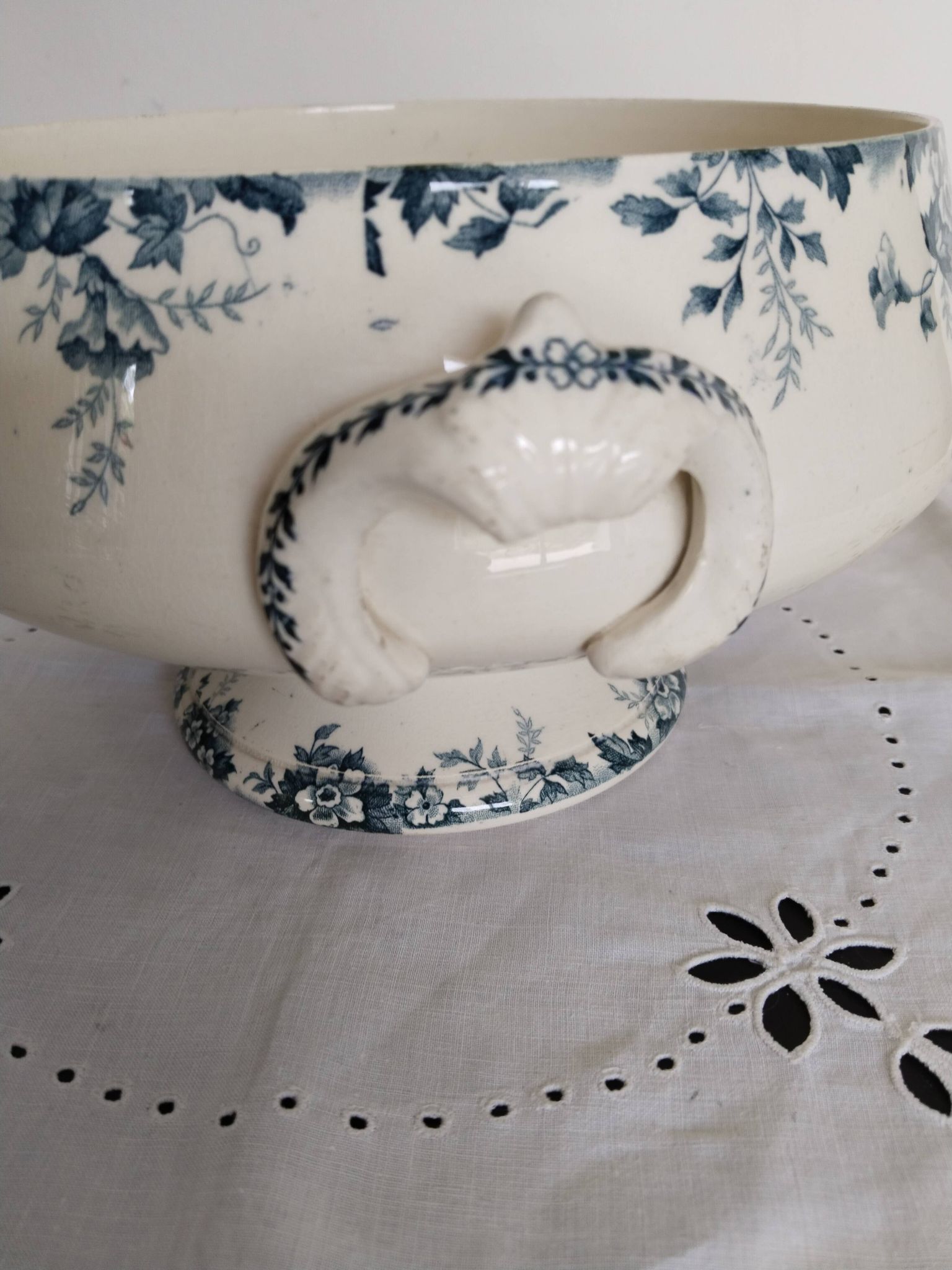 Antique Saint Amand earthenware salad bowl or tureen, Marie-Louise model
