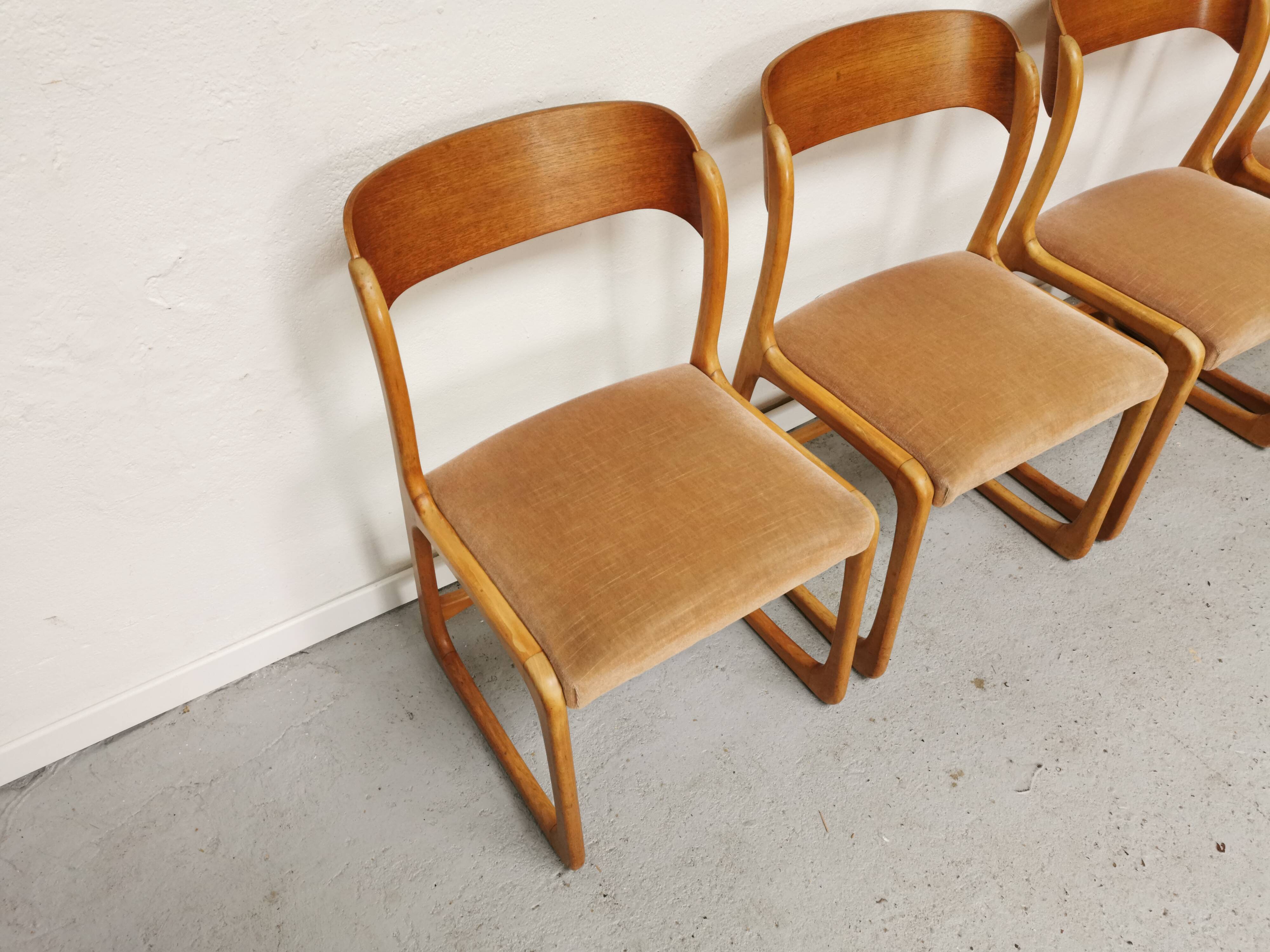 Series of 4 chairs Baumann Traineau
