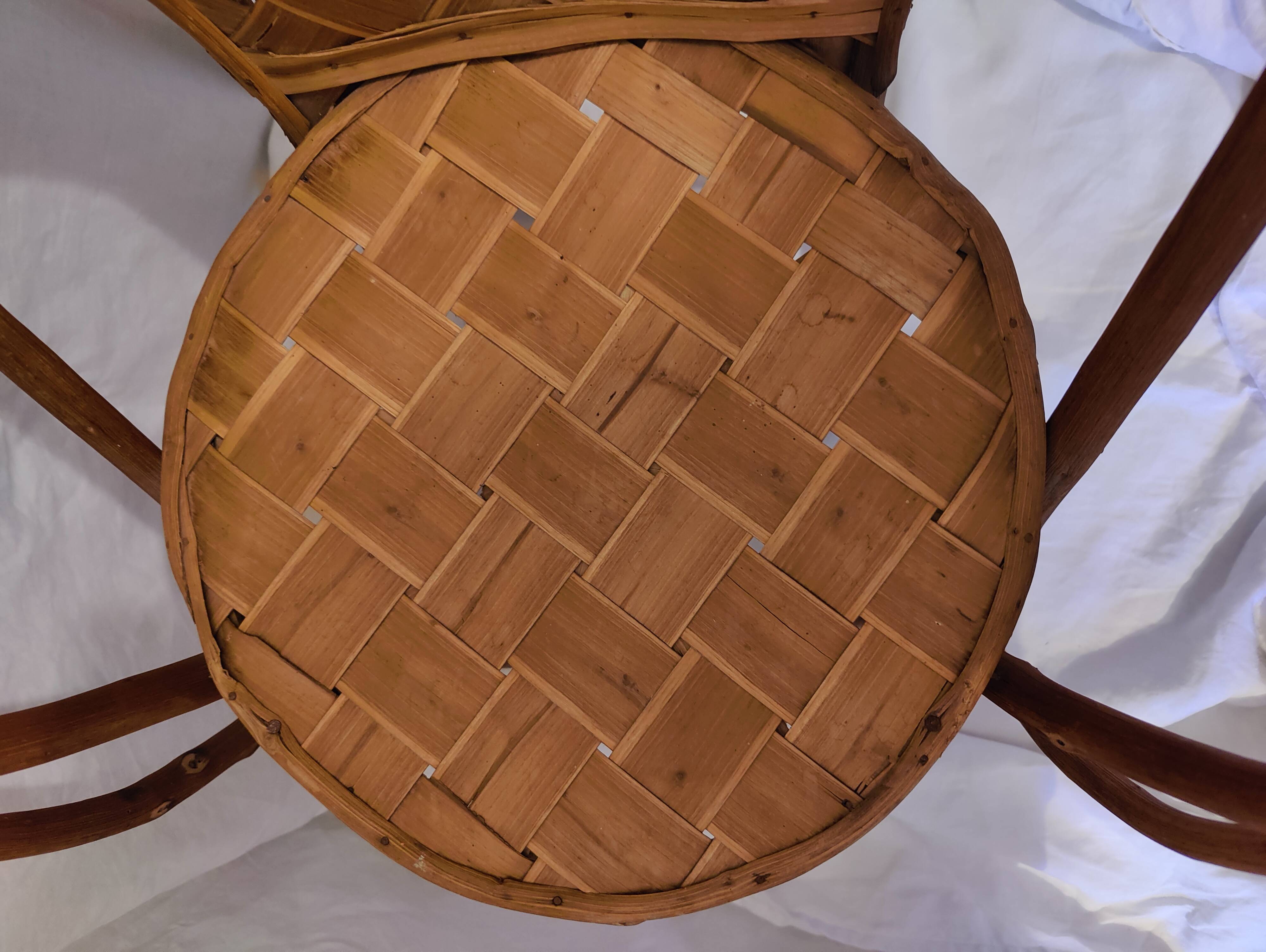 Fauteuil en lames de châtaignier tressées dit Le Corbusier