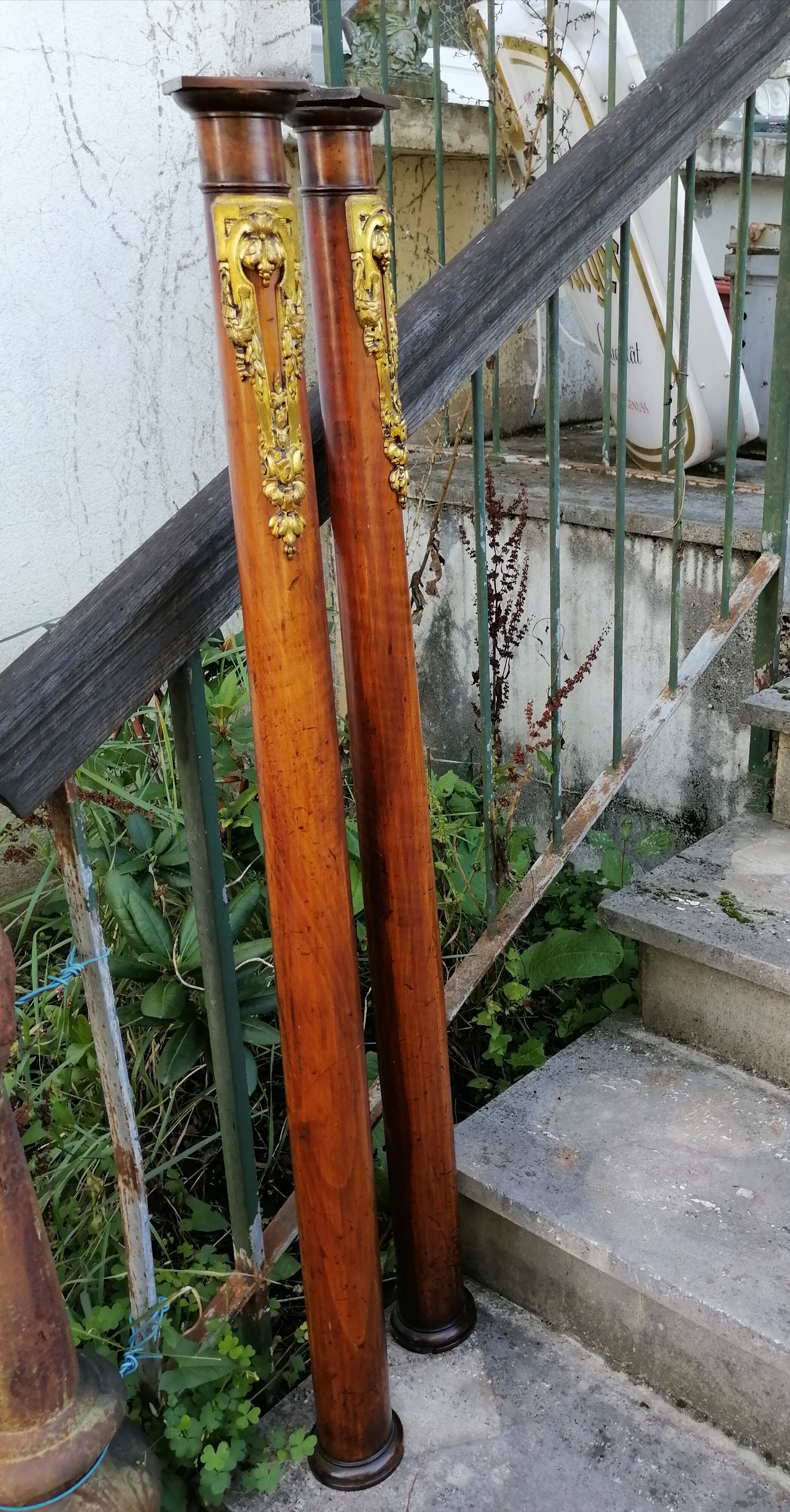 Wooden columns empire