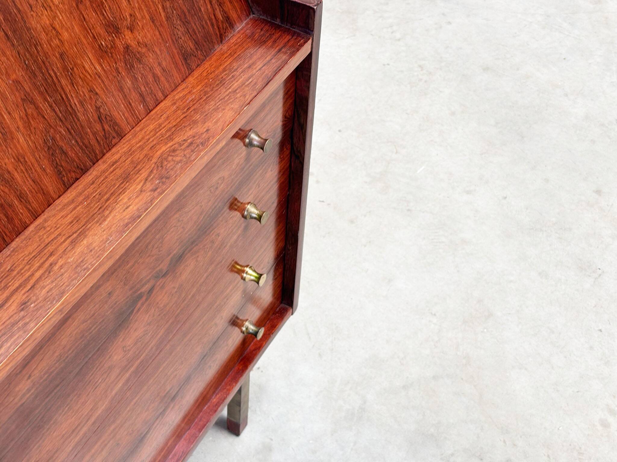 Secretaire or cabinet Gianfranco Frattini style