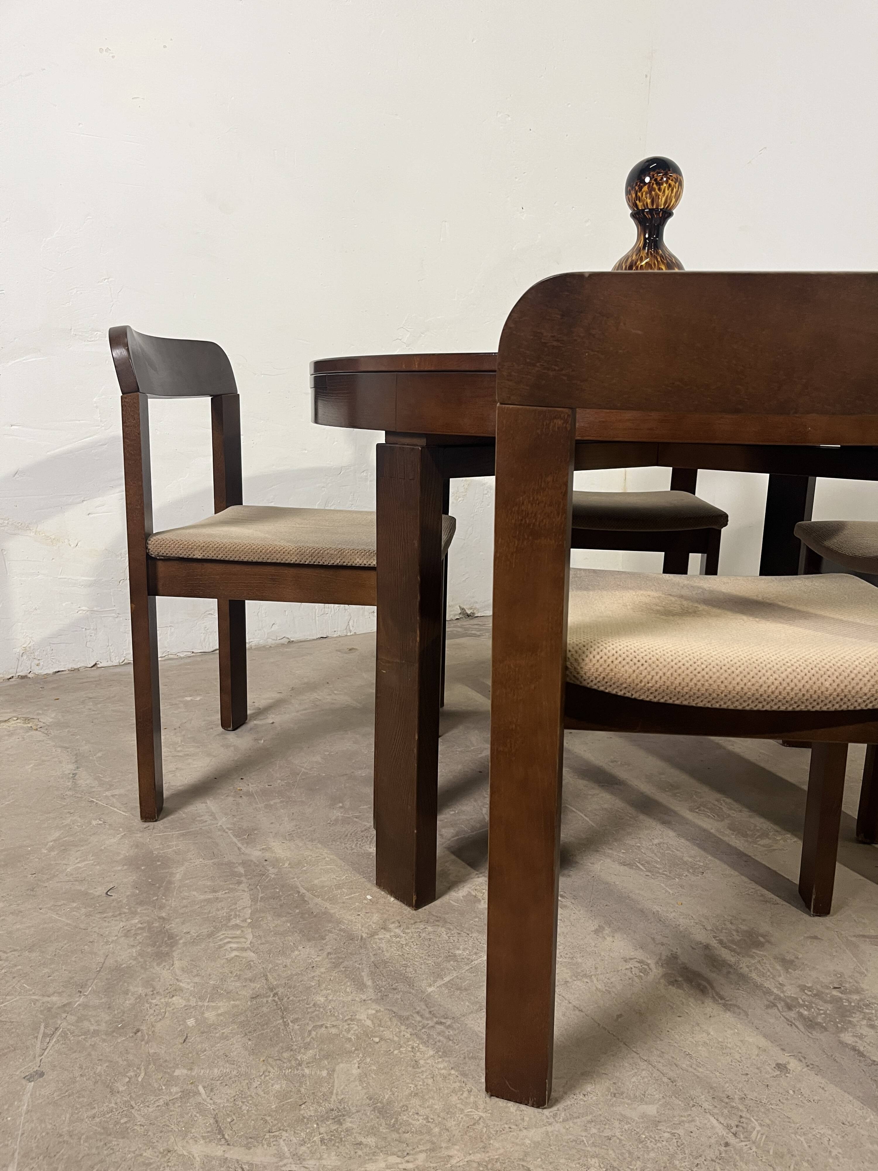 Set of 4 modernist vintage chairs