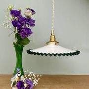 Suspension globe vintage en opaline bleue