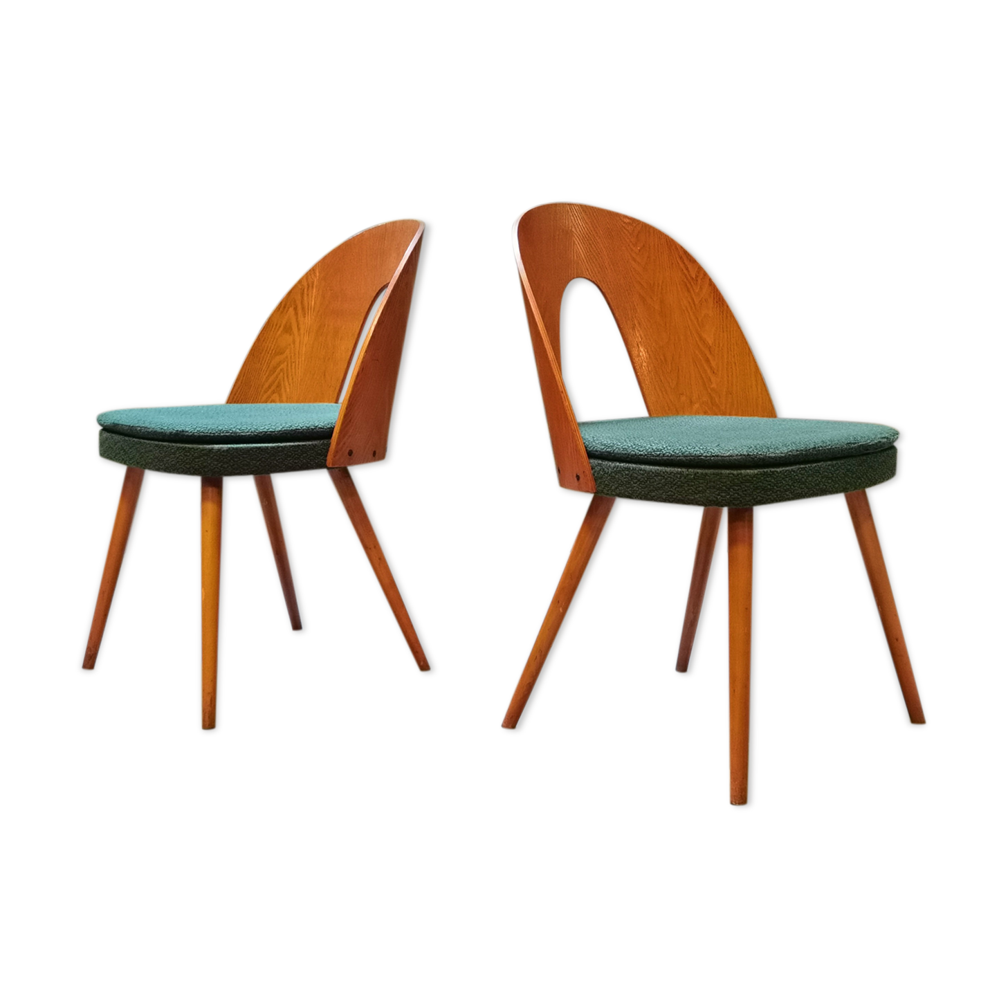 Pair of chairs by Antonin Suman for Tatra 1960