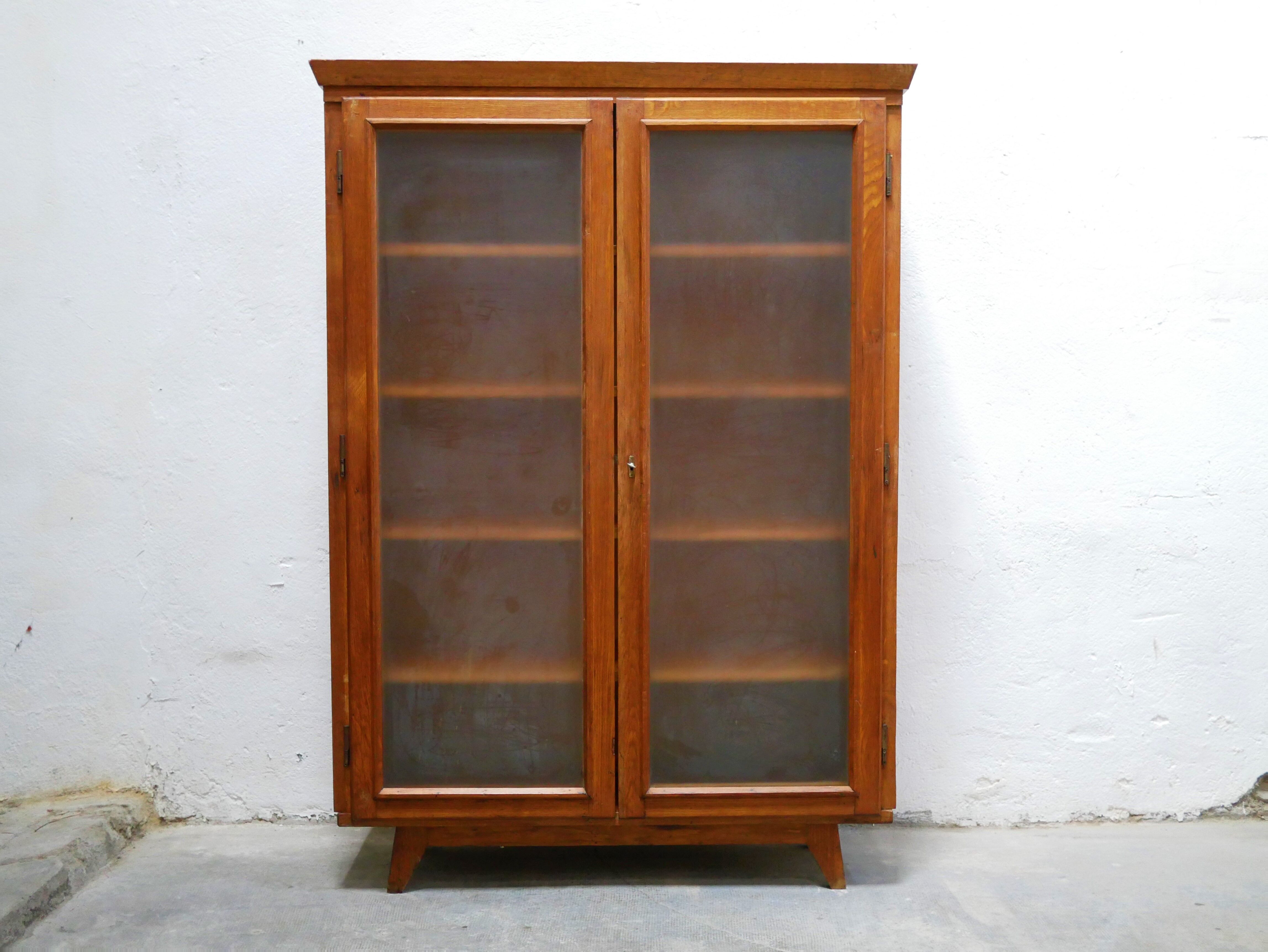 Bibliothèque vitrée vintage en bois