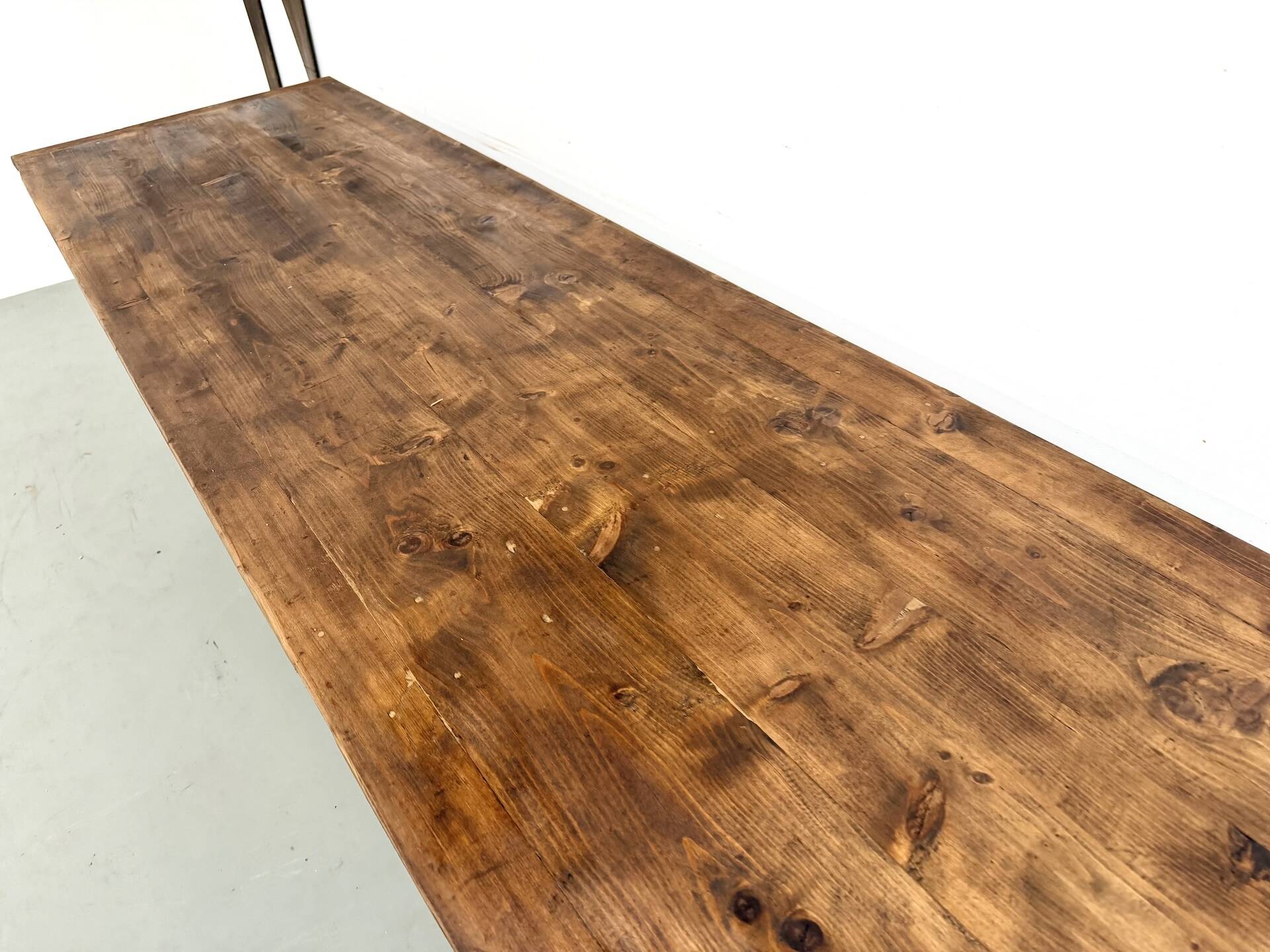 XXL farmhouse table 4 metres in solid pine - 6 legs - 1950s