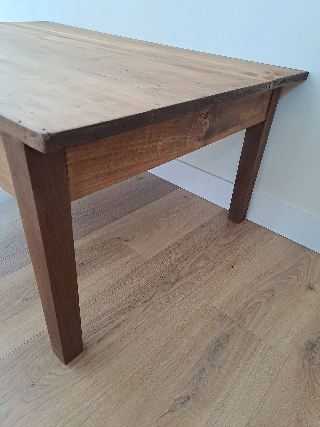 Table de ferme basse