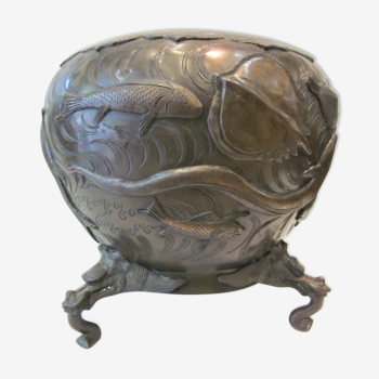 Bronze pot cover