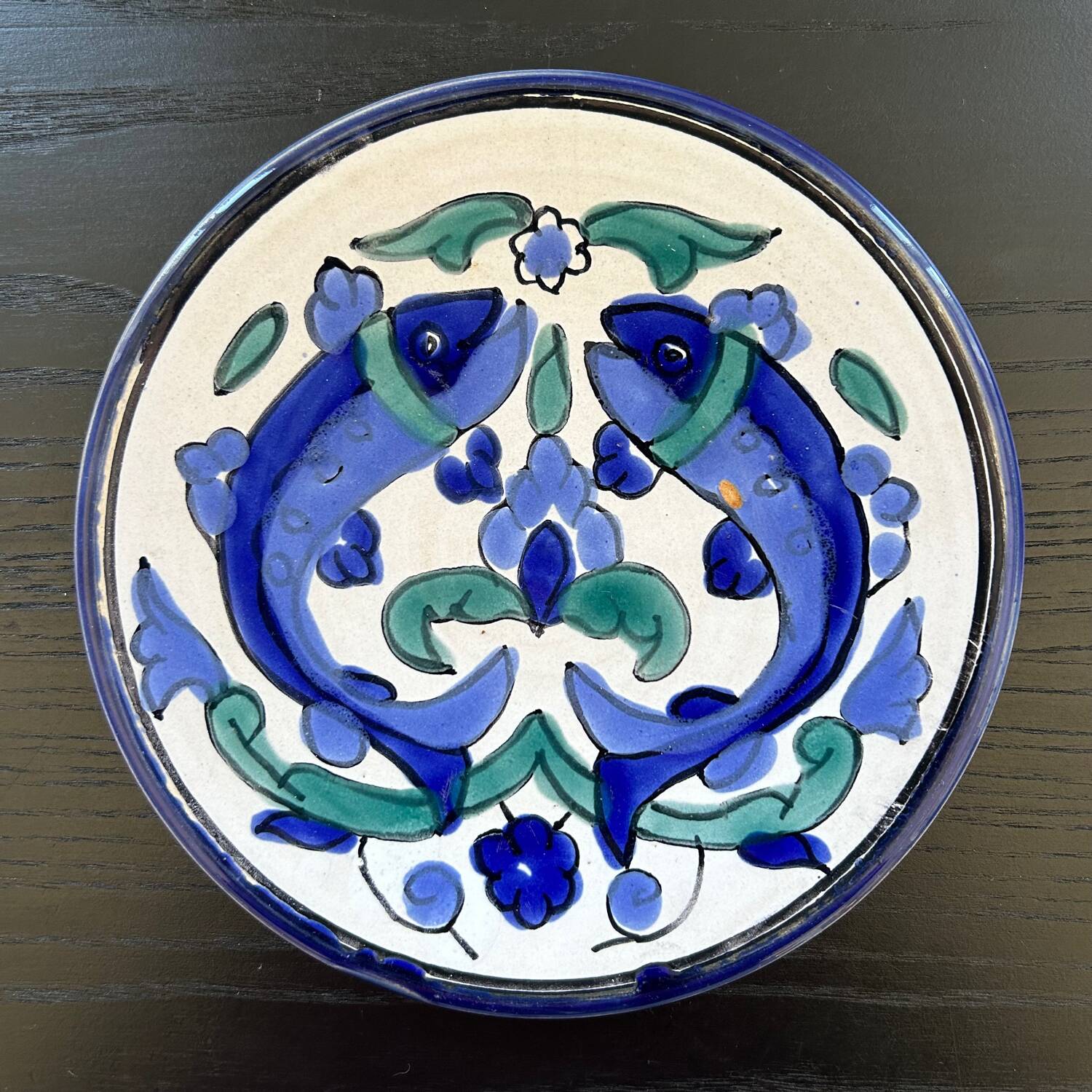 Decorative fish dish