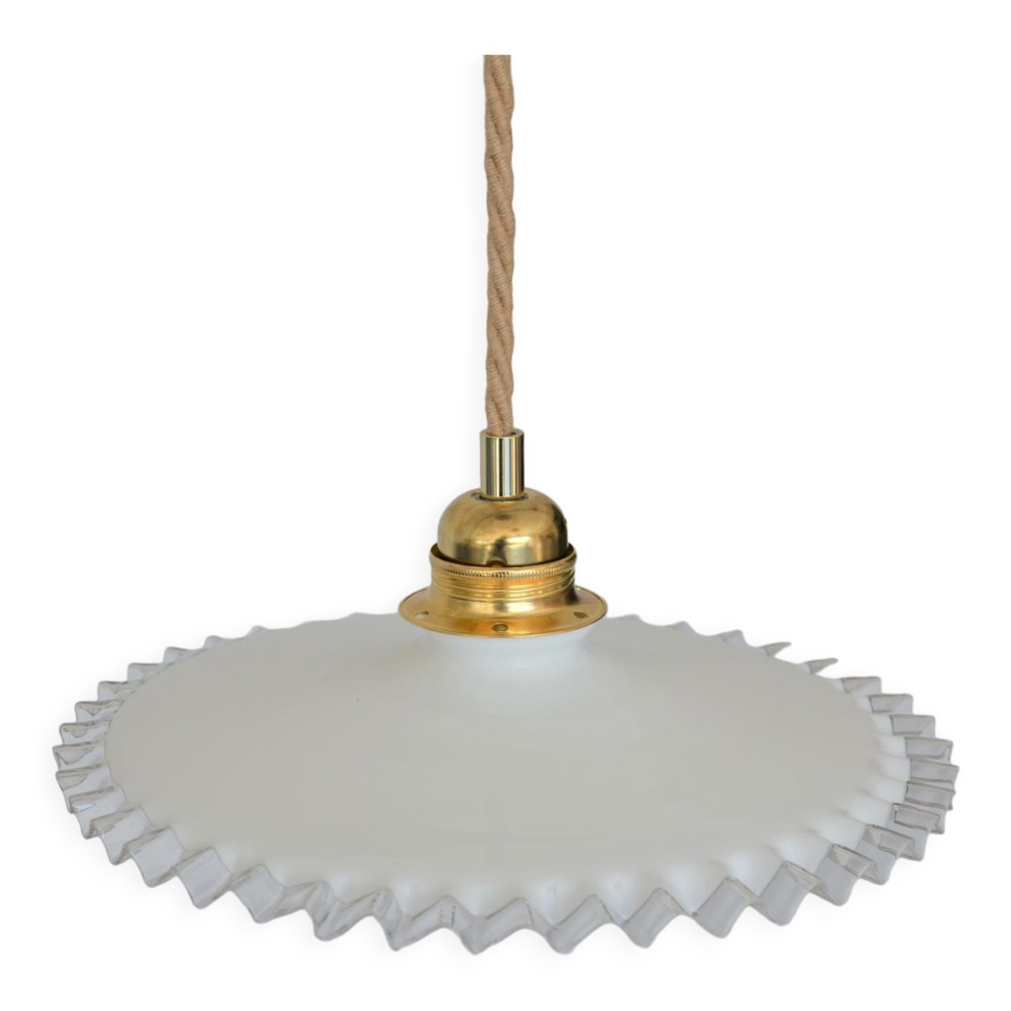 Pleated opaline suspension and jute cord