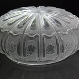 Ceiling light in brass and chiseled glass