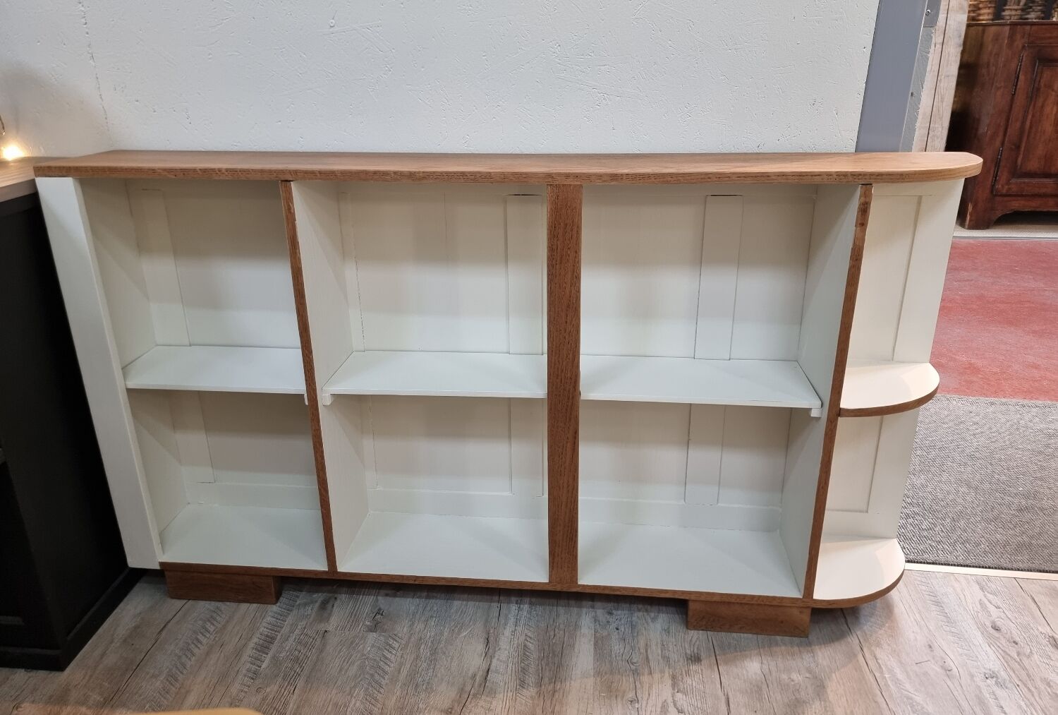 Oak entrance furniture