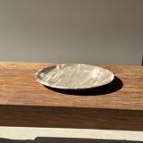 Petrified wood vide poche, circular dish or plate in light beige D25.