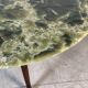 Table à manger ronde en onyx et noyer massif par Osvaldo Borsani, années 1950