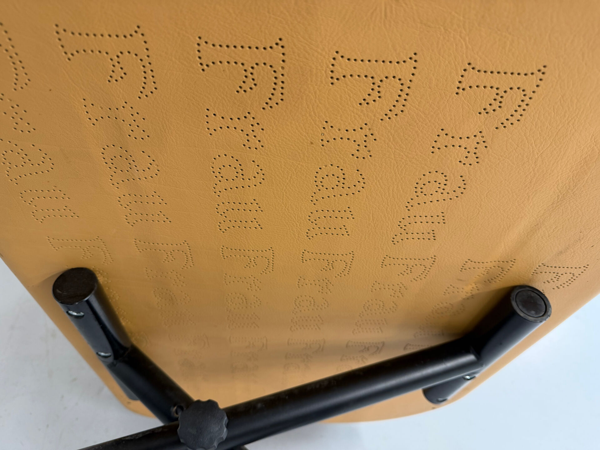 Touch armchair design by Jean Nouvel Poltrona Frau – circa 2000 vintage