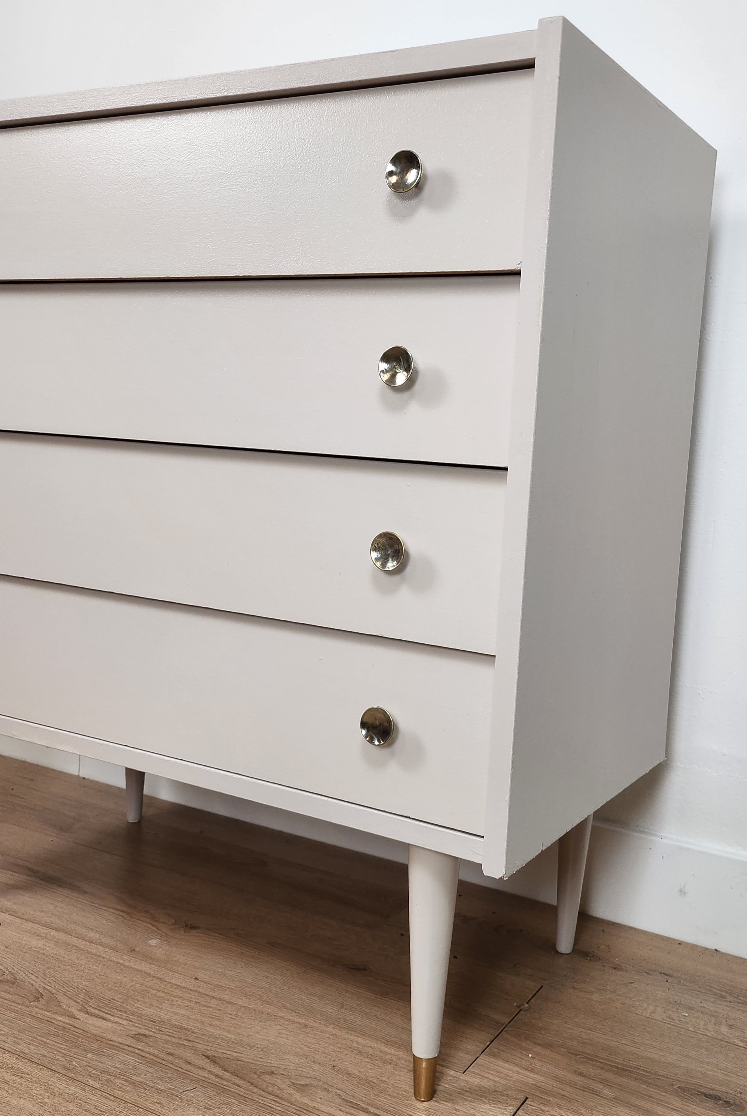 Vintage chest of drawers year 60