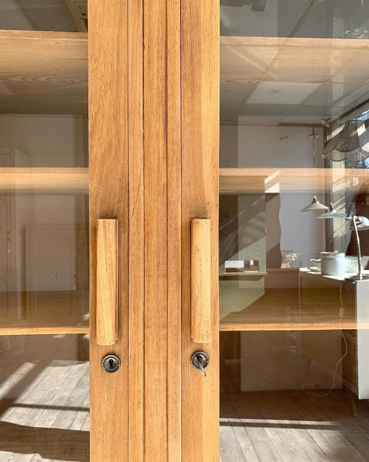 Art Deco glass cabinet