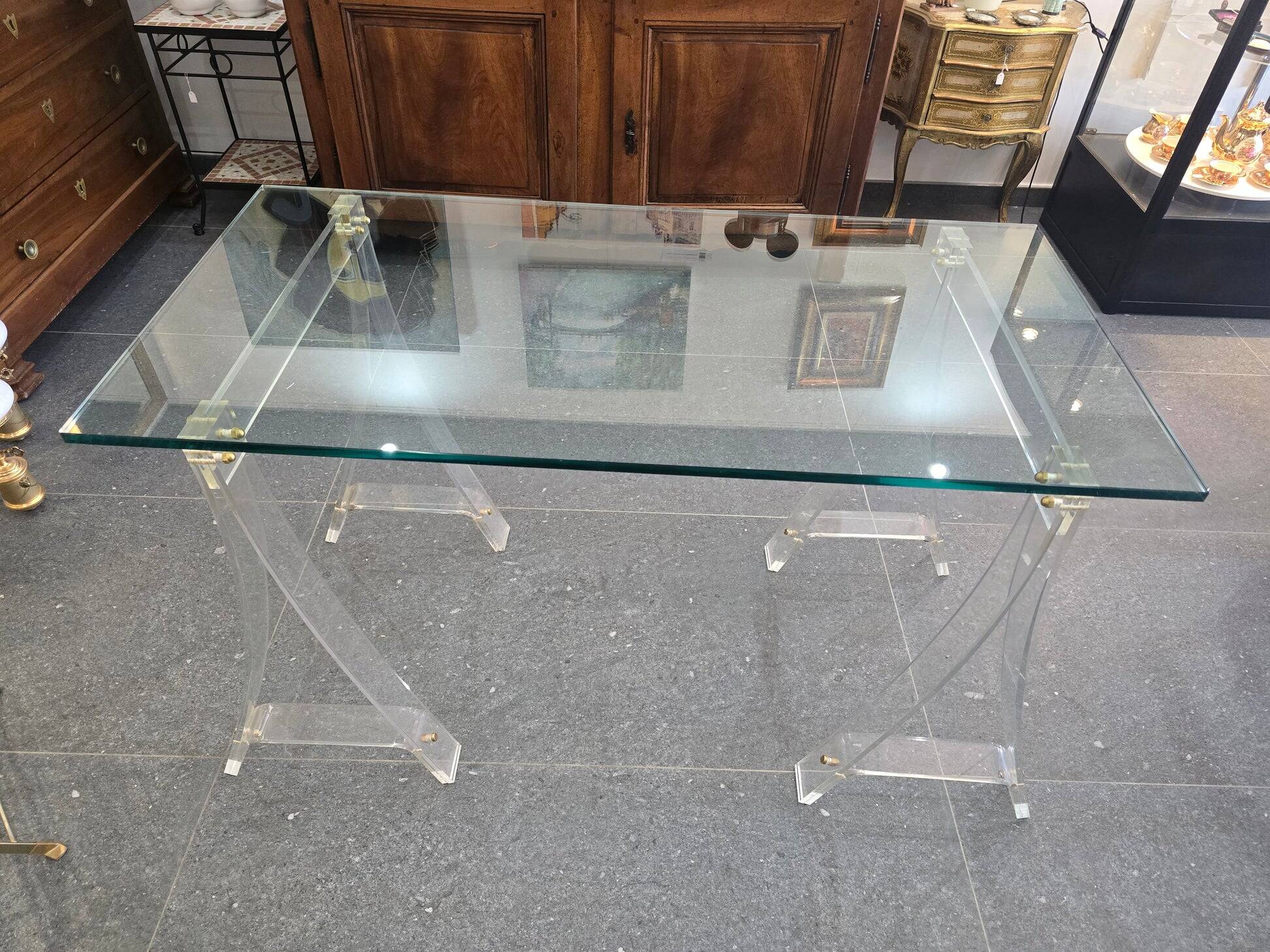 Marais International – Table and 2 chairs "The Invisibles by Marais"