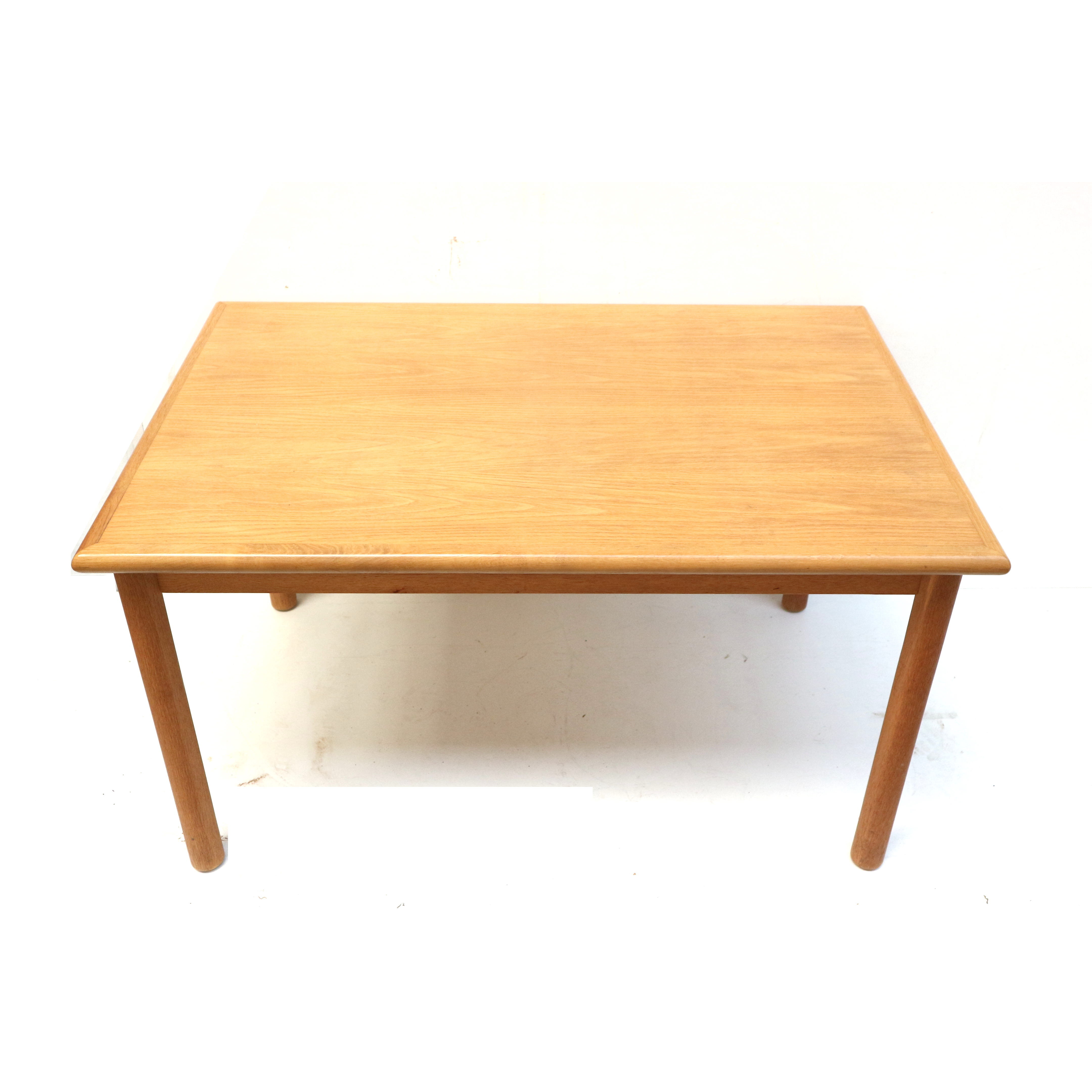 Extendable dining table from Lübke made in the 1970s