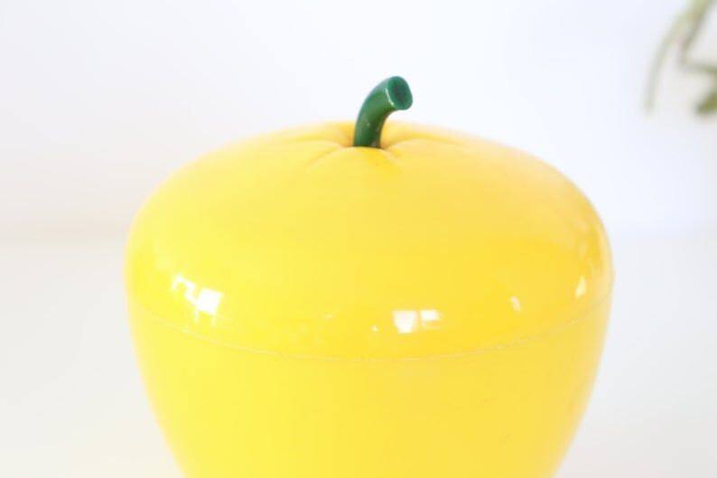 Ice cube tray, vintage yellow apple