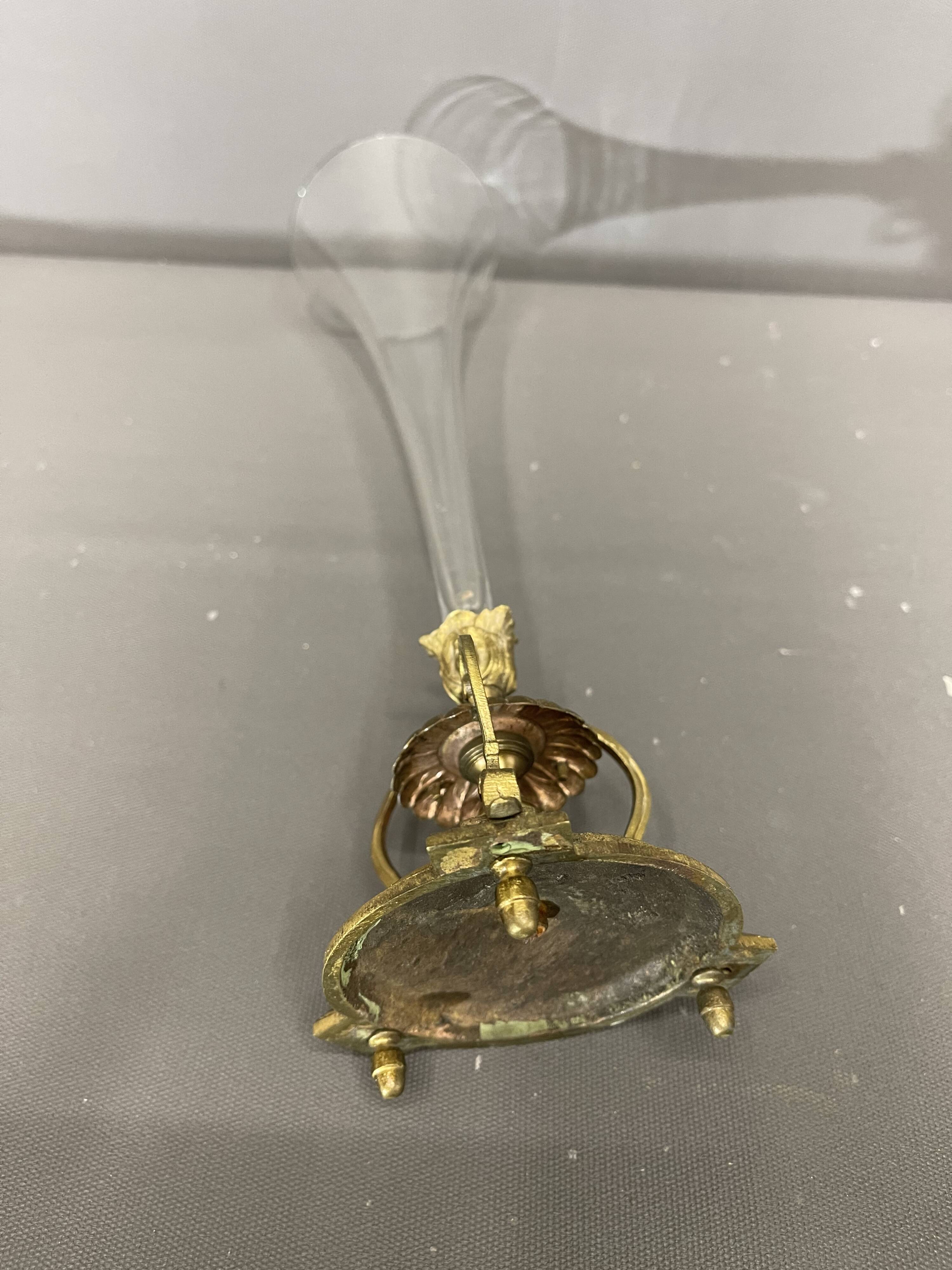 Vase cornet old, soliflore bronze