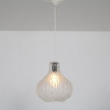 Lampe suspendue en verre dépoli des années 1960 d’Autriche