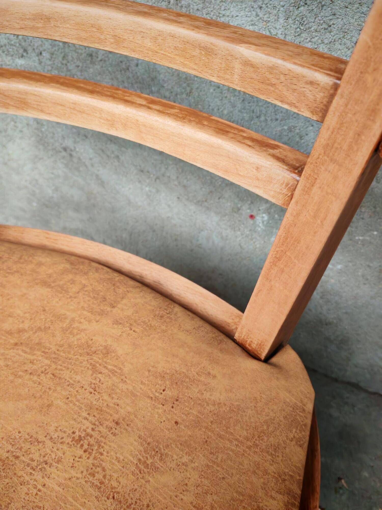 American architect's armchair in wood and cast iron from the 1930s