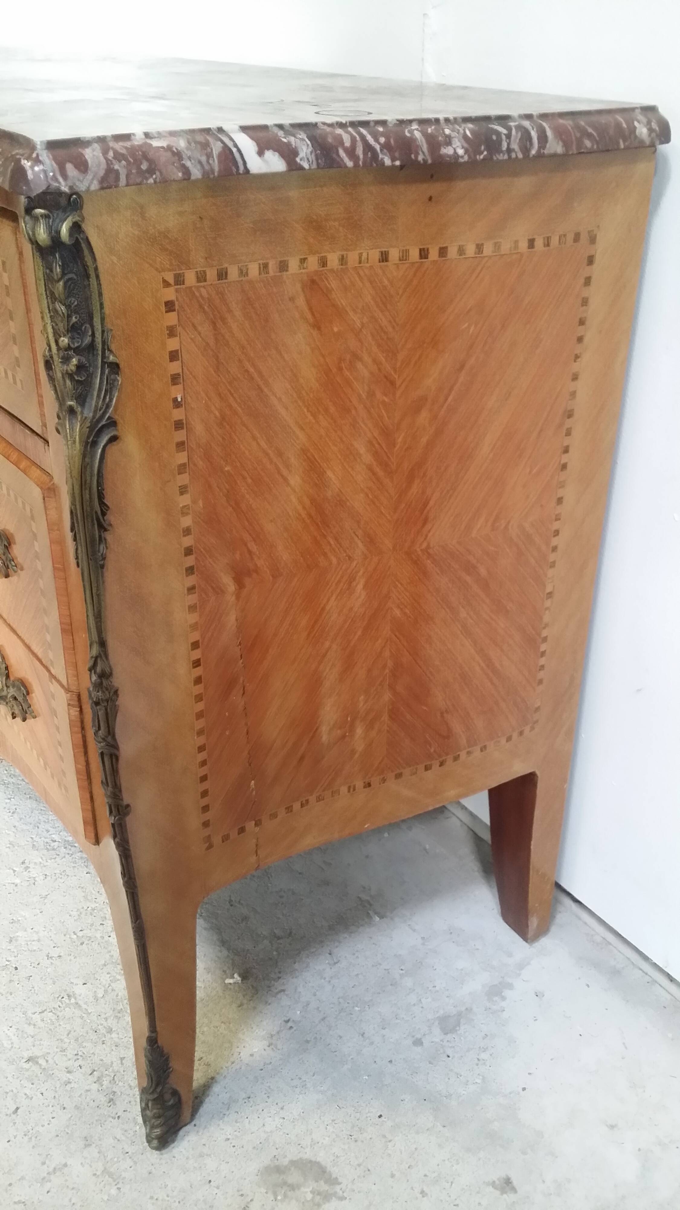 Louis XV chest of drawers