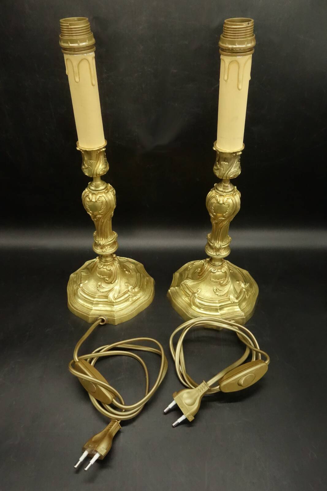 Paire de pieds de lampe style Louis XV - bronze doré