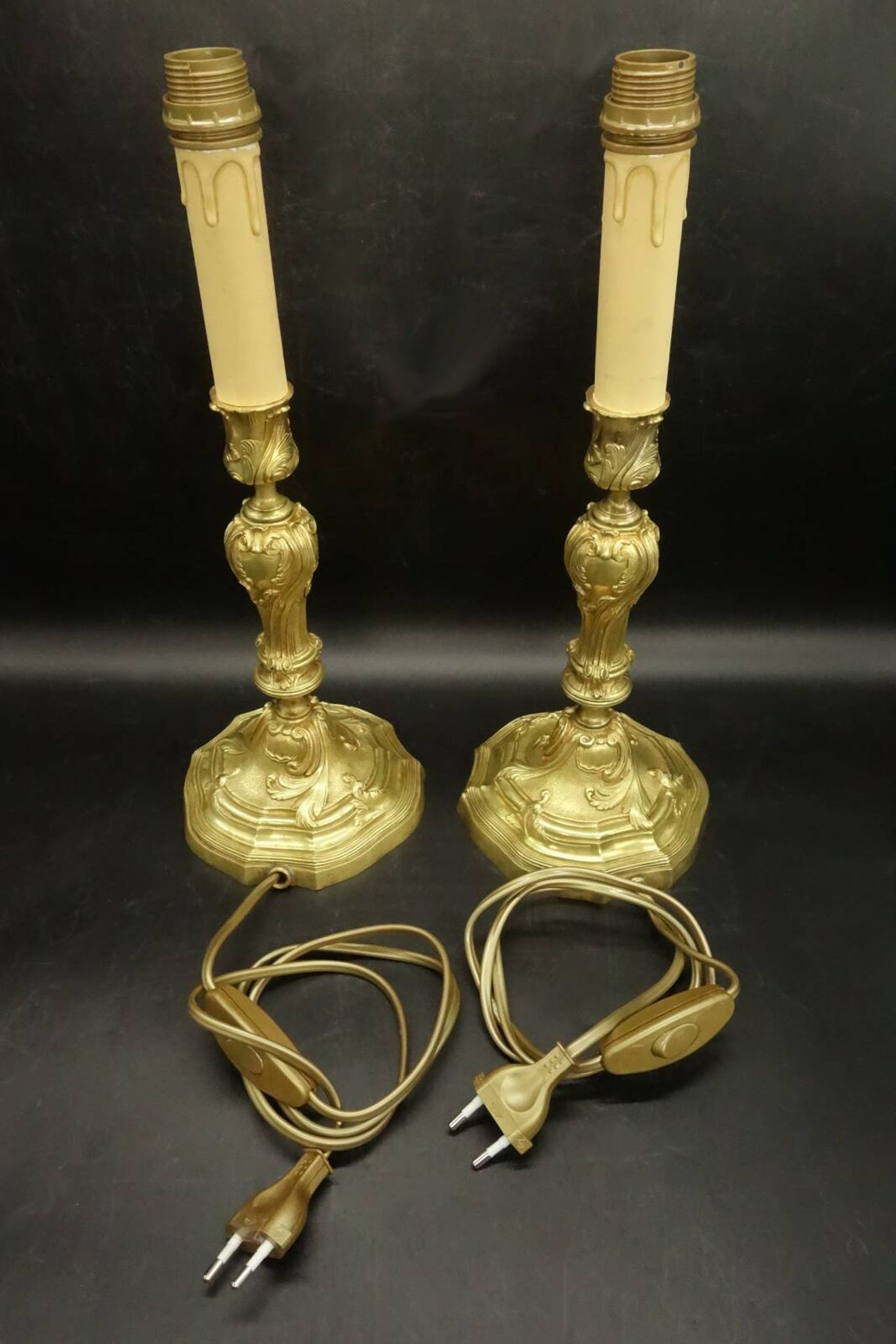Paire de pieds de lampe style Louis XV - bronze doré