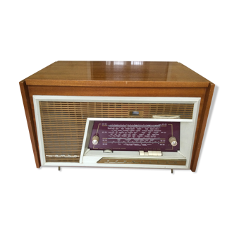 Old radio