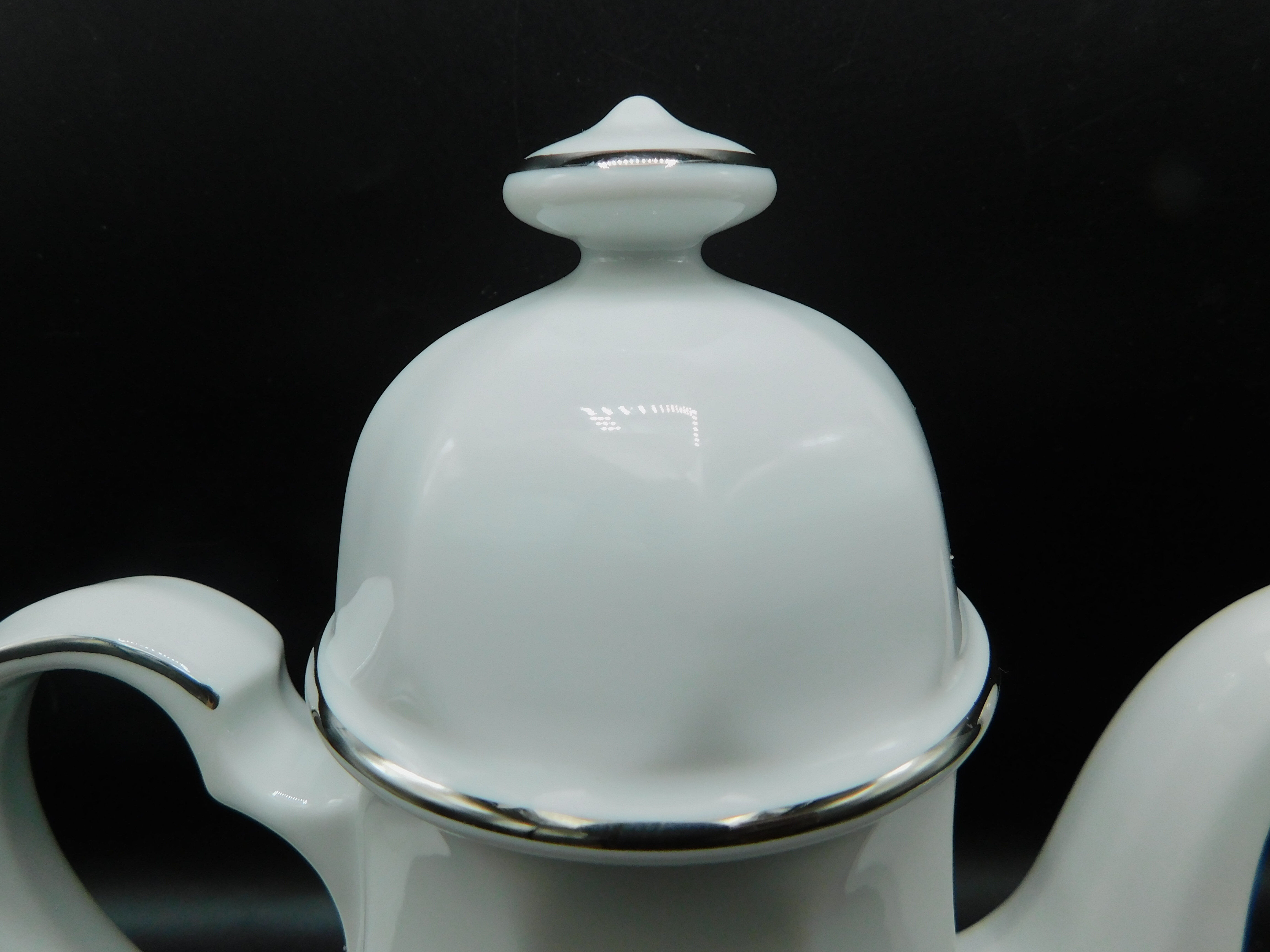 Winterling Kirchenlamitz Bavaria porcelain pourer