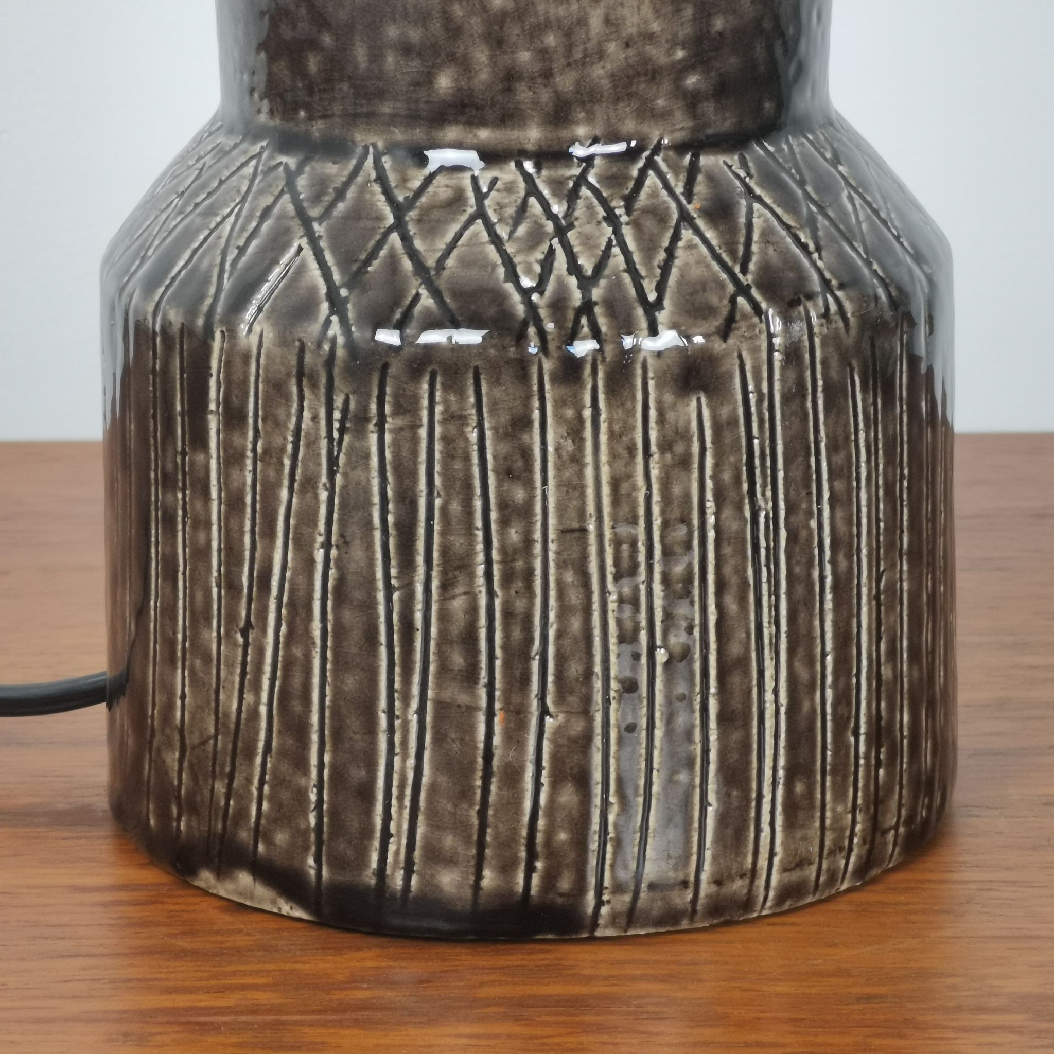 Ceramic lamp