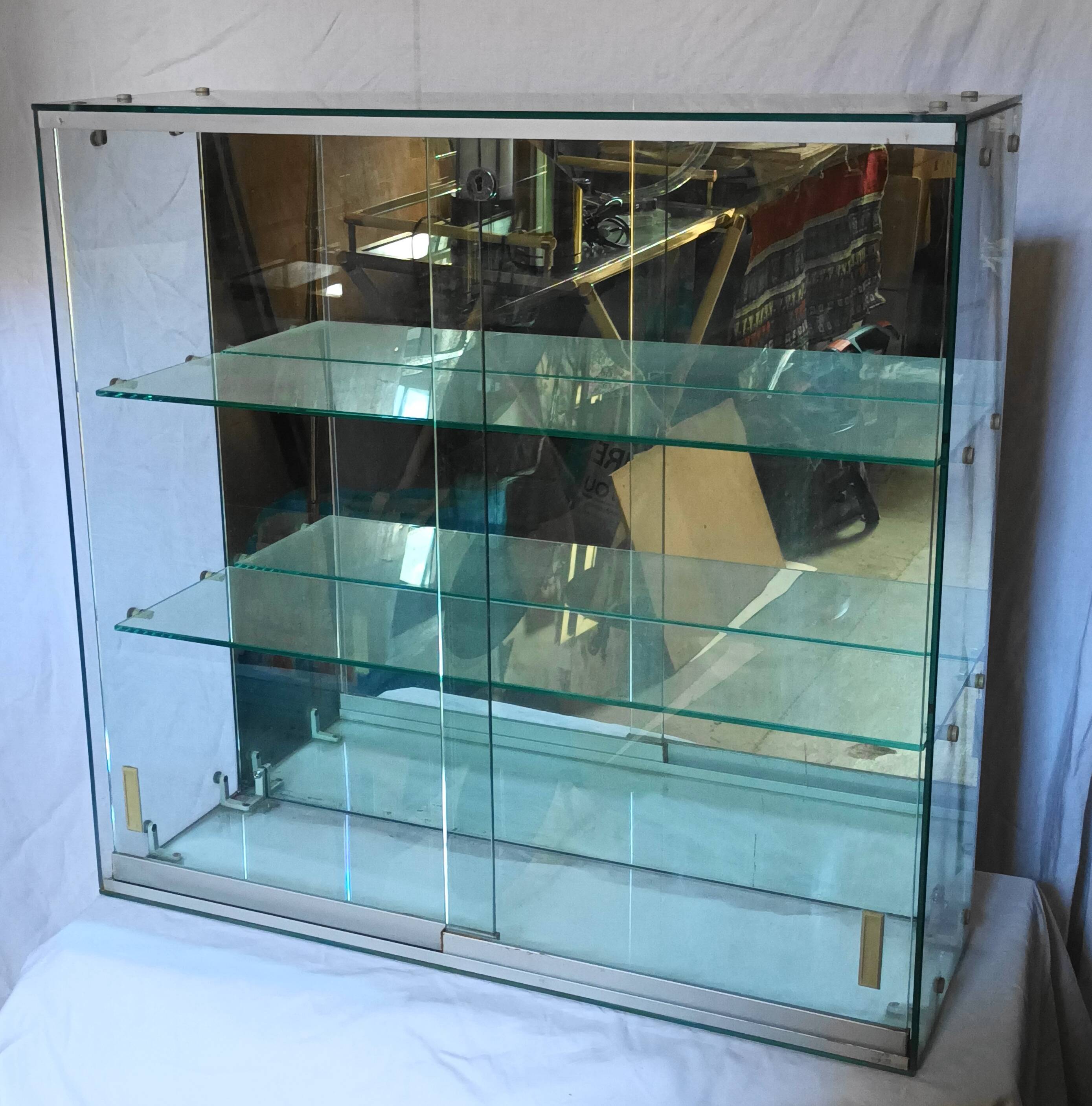 Vitrine en verre, années 70