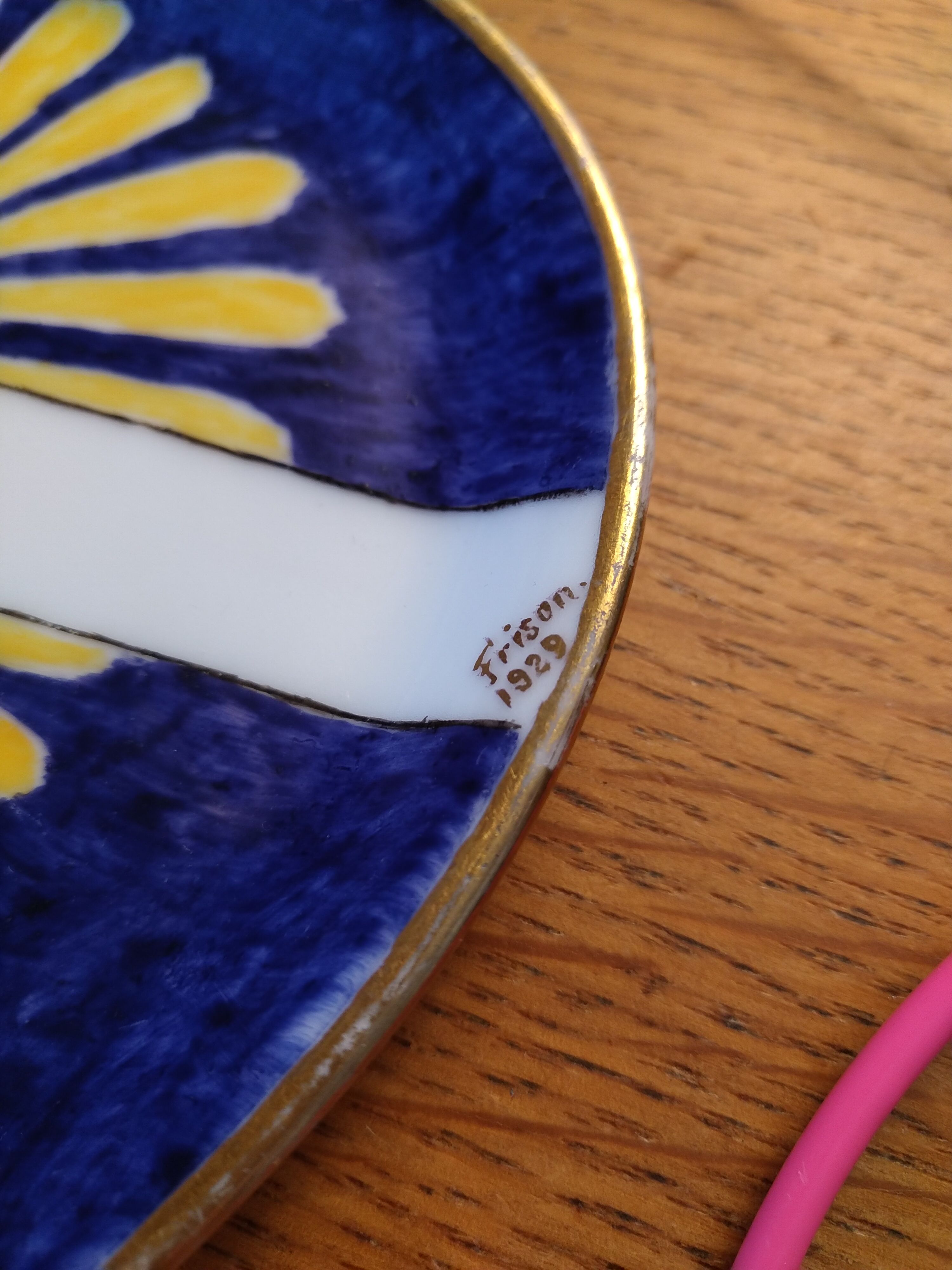 Empty pocket art deco