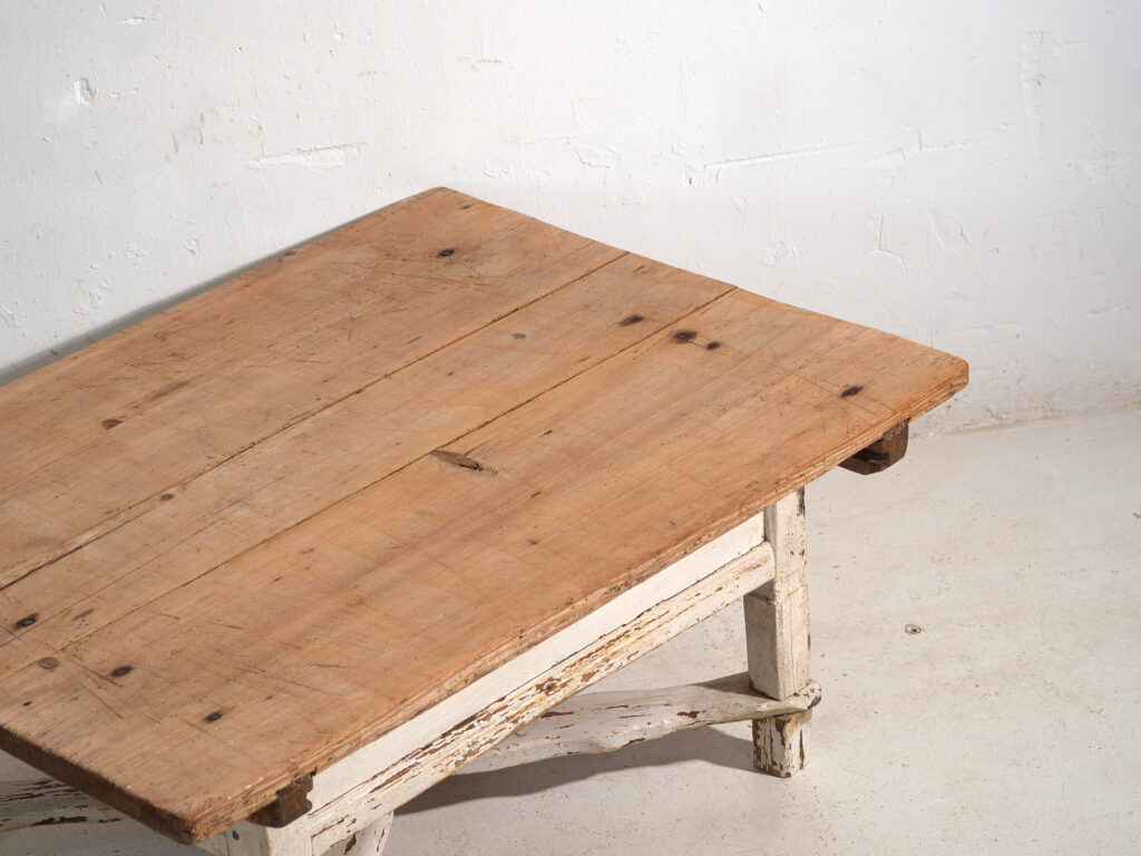 Antique pine coffee table – Central Europe, circa 1900