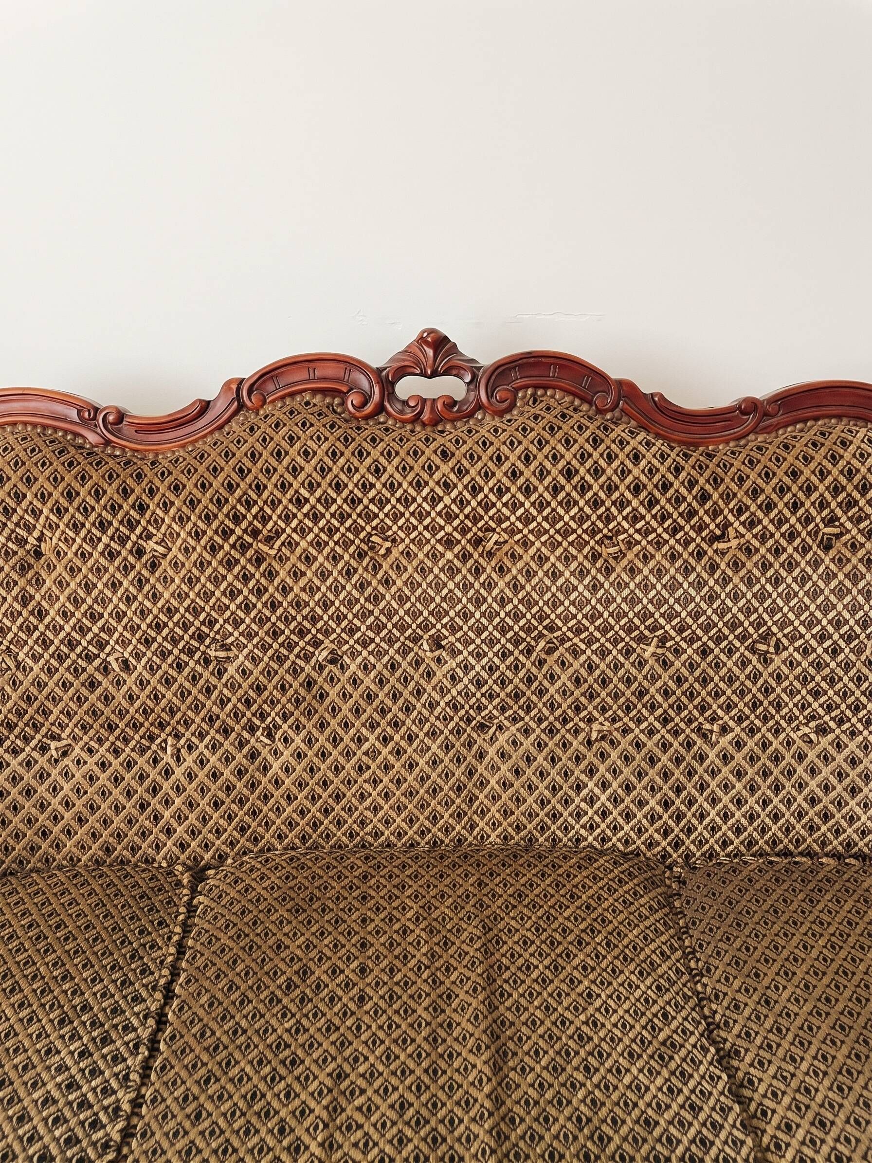 Three-seater Louis XV sofa in brown velvet