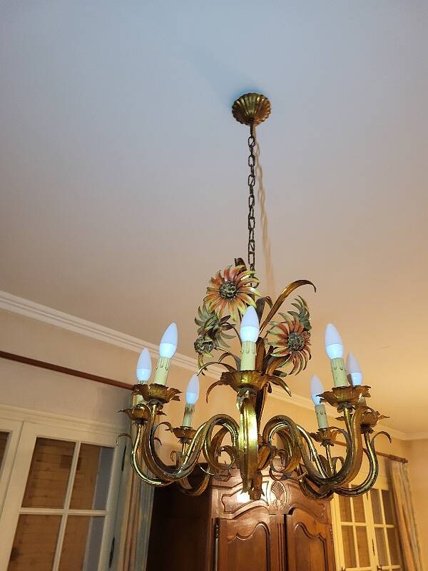 Set of painted metal chandeliers with flower decor