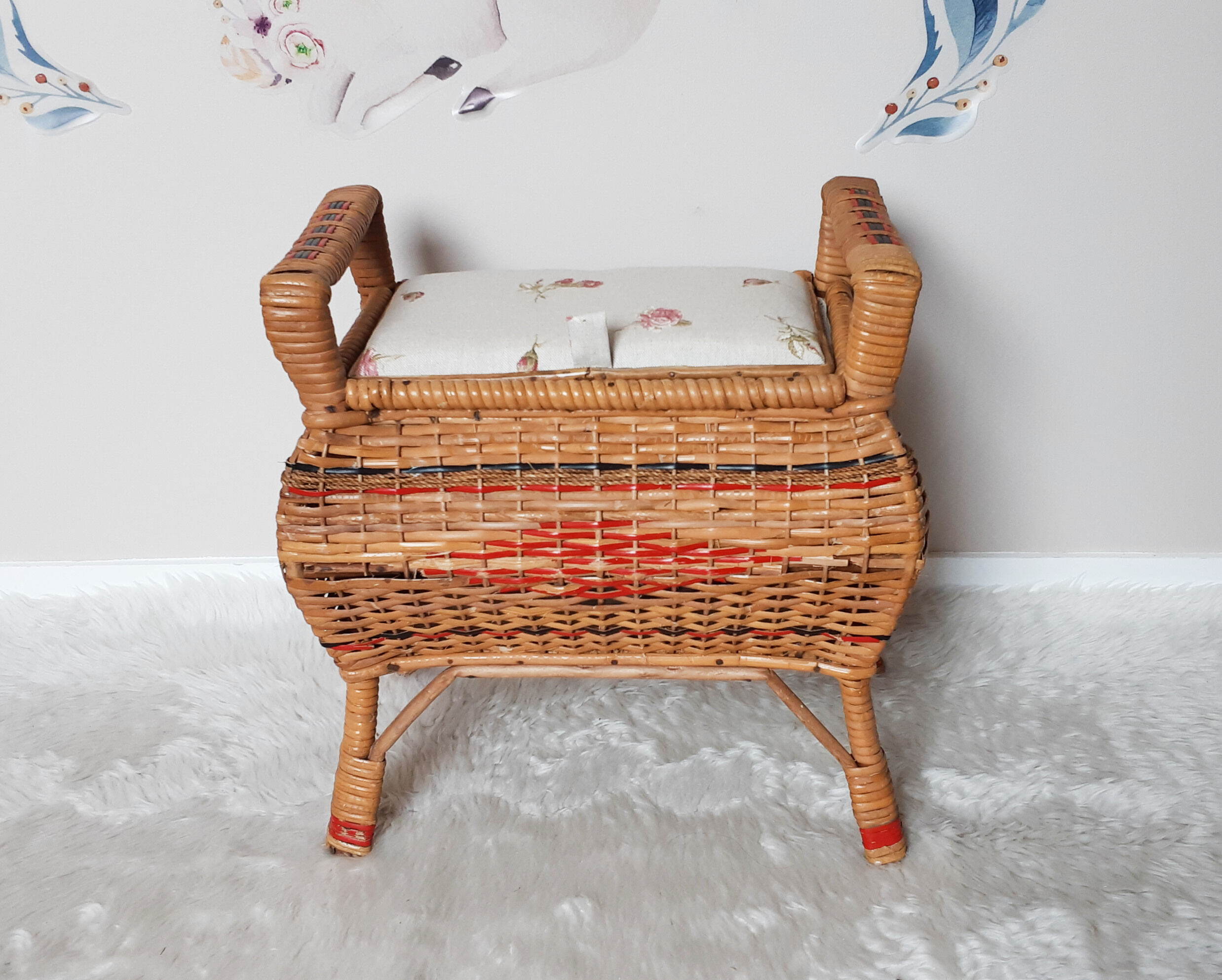 Wood and rattan worker