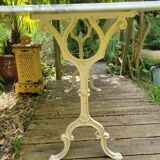 White Carrara marble bistro table circa 1900.