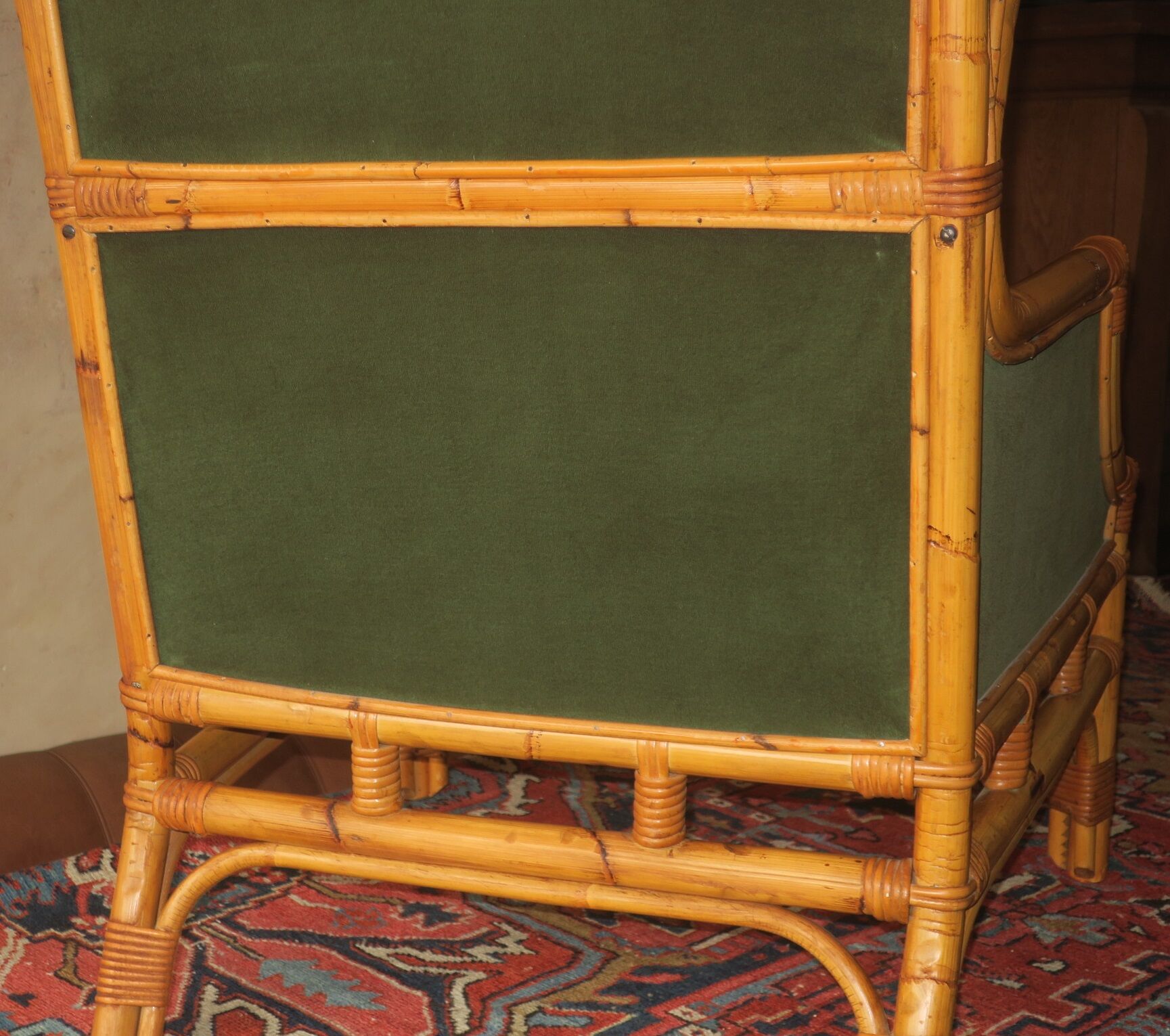 Ensemble de cinq chaises empilables du milieu du siècle dernier, Henry