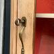 Armoire vitrée vintage bois brut 1950