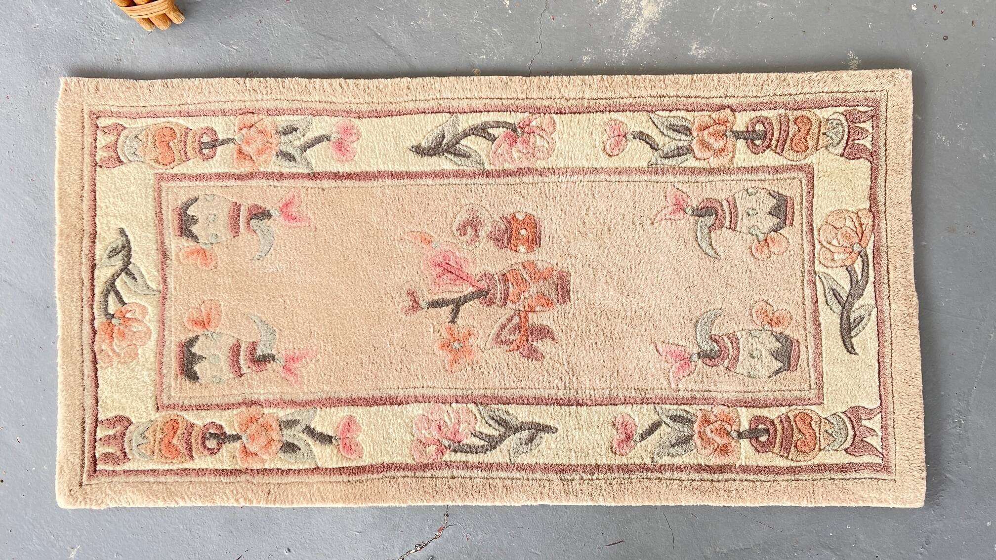 Vintage beige pink velvet rug 118 x 60cm