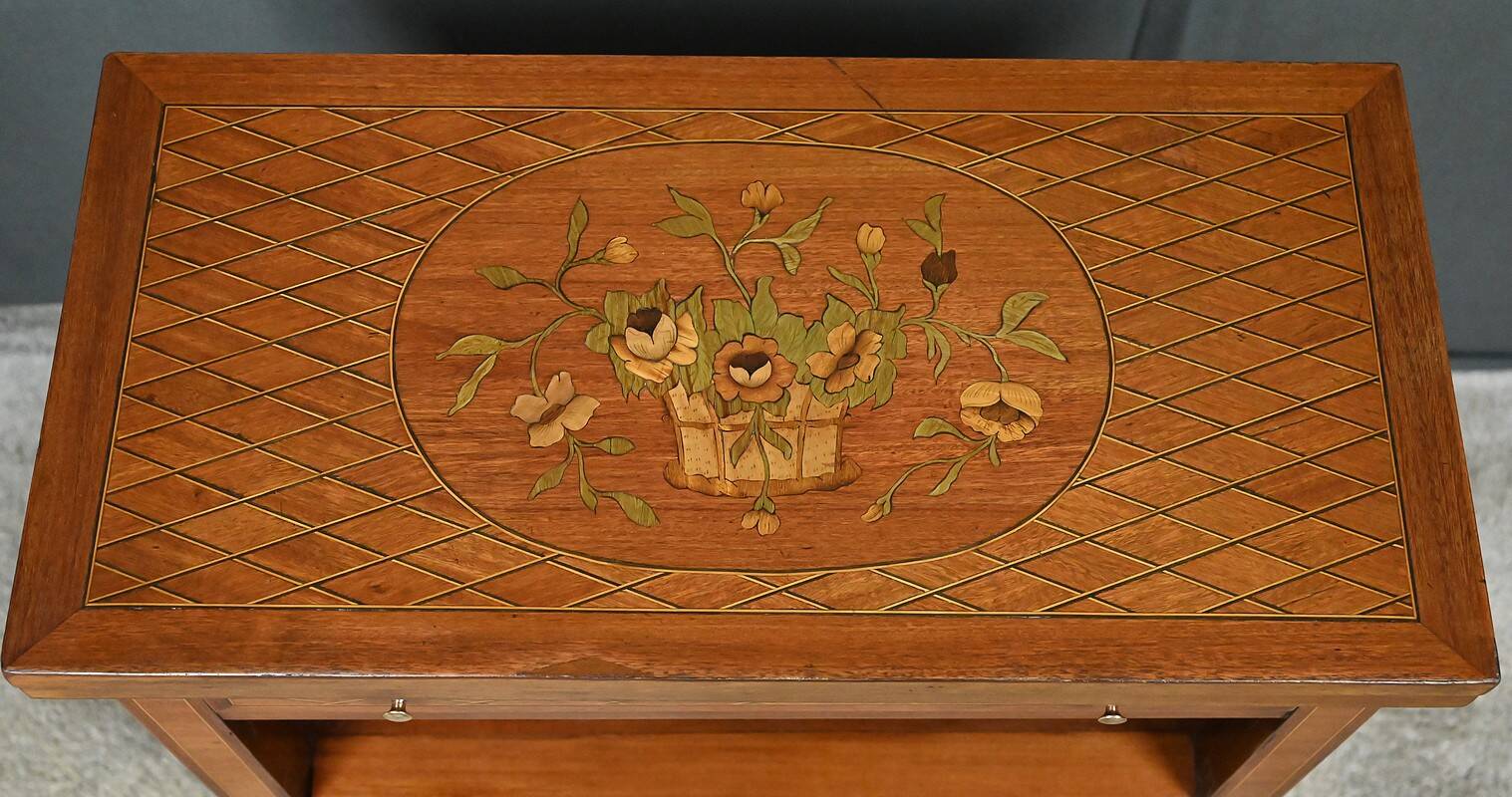 Small game table in marquetry, Louis XVI style – early 20th century