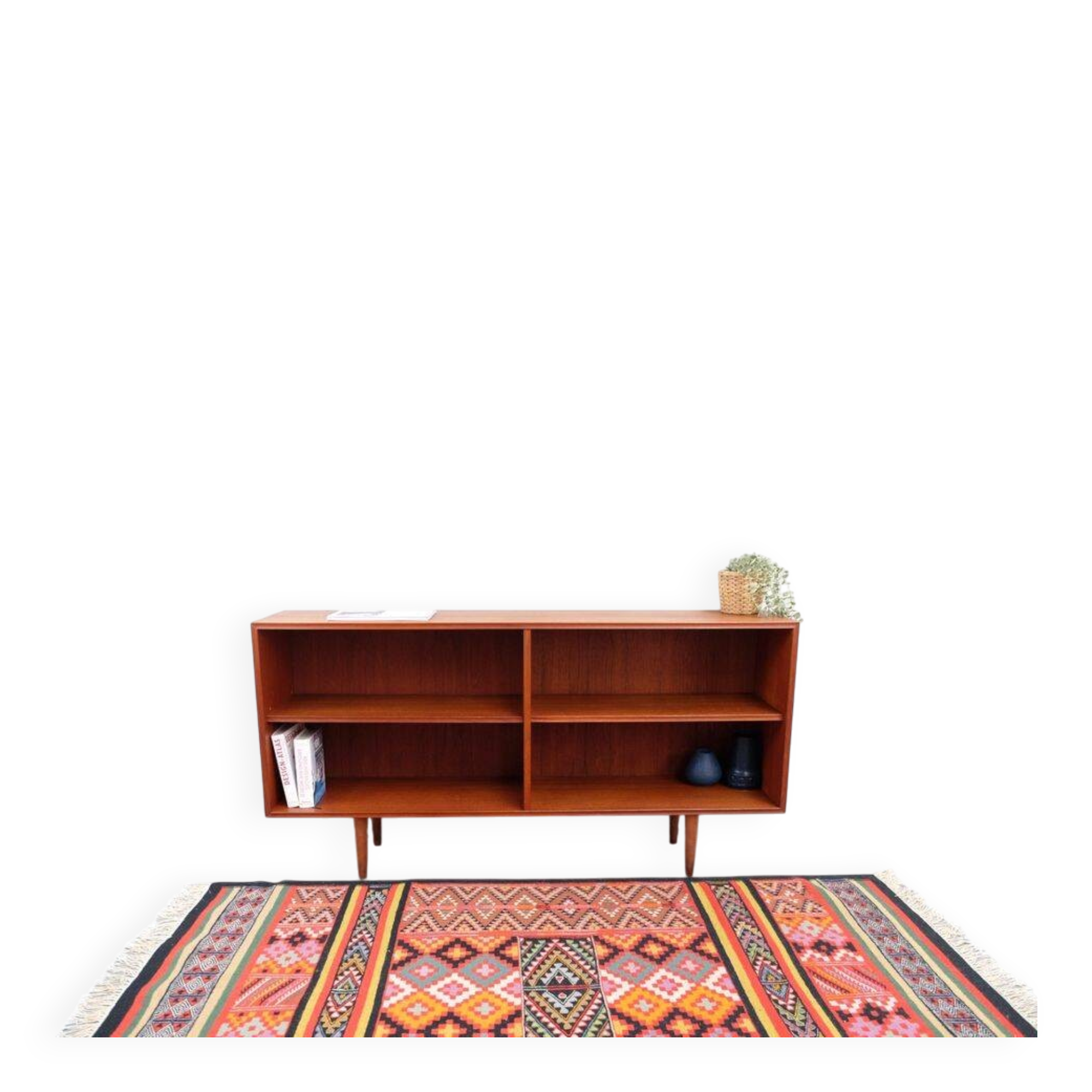 1960s-70s buffet/shelf, in teak, retro vintage style.