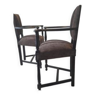 Paire de fauteuils dit Caquetoires