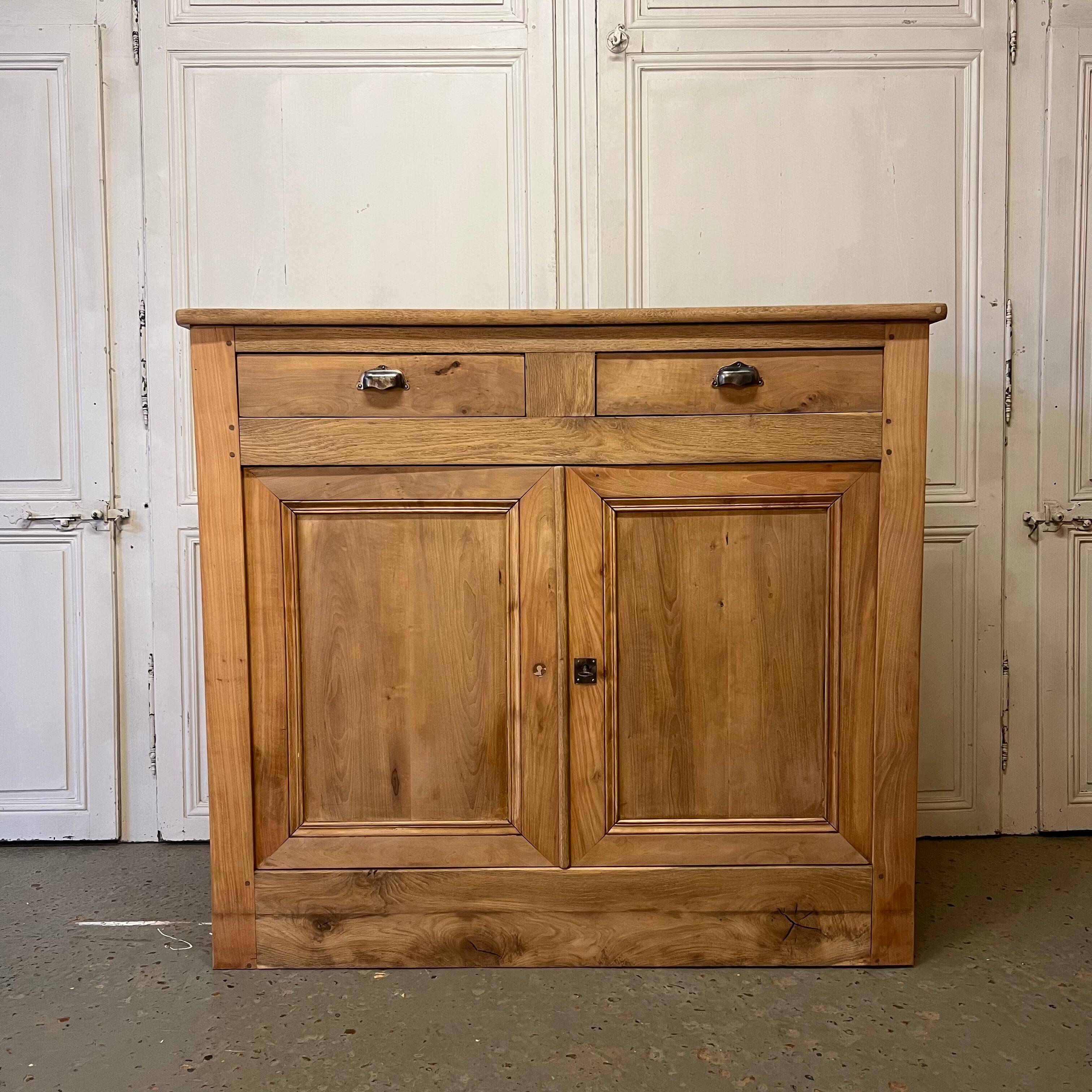 Parisian oak sideboard