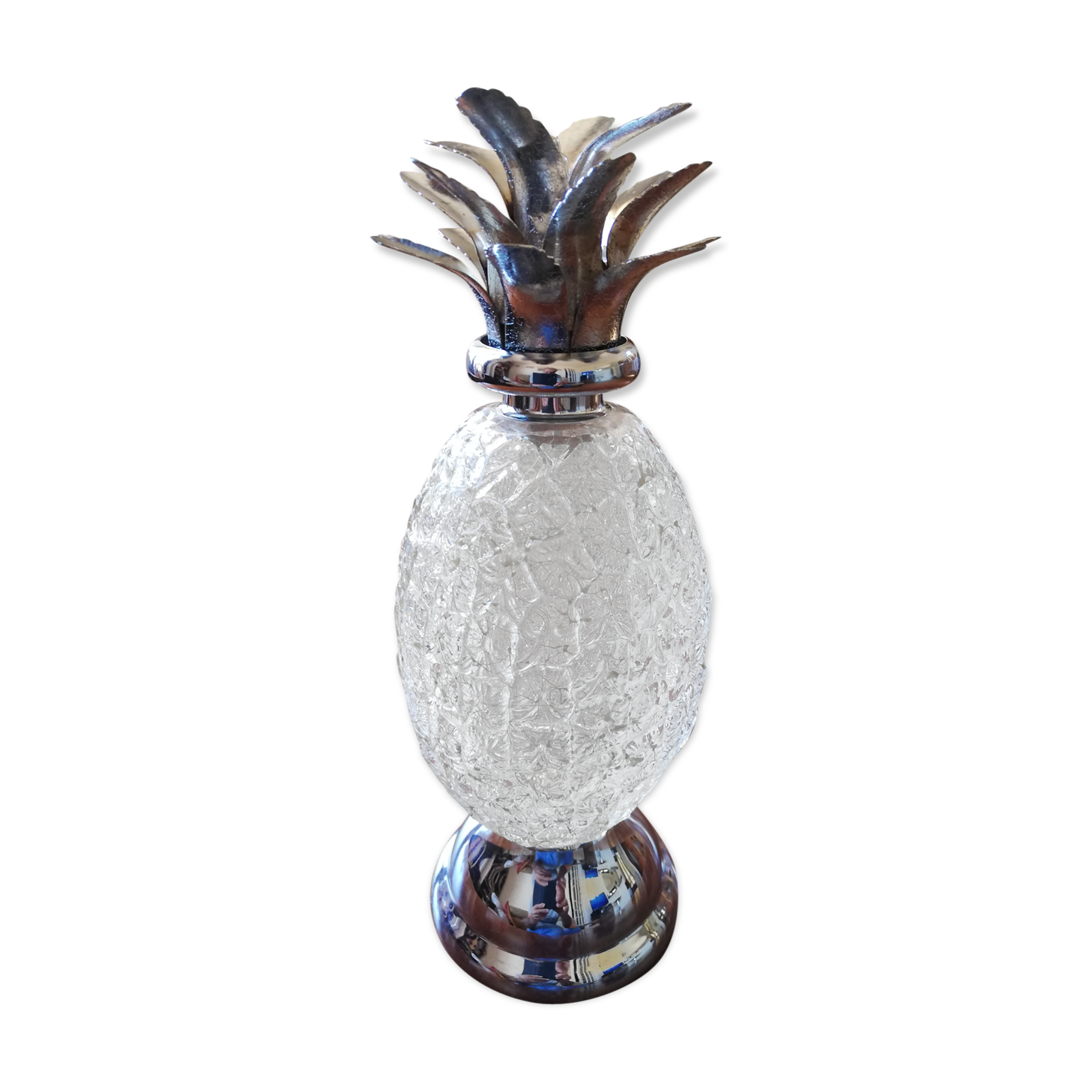 Pineapple shaped musical carafe