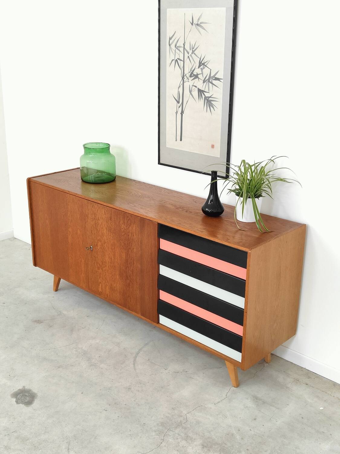 U-460 pink sideboard by Jiri Jiroutek for Interier Praha 60's